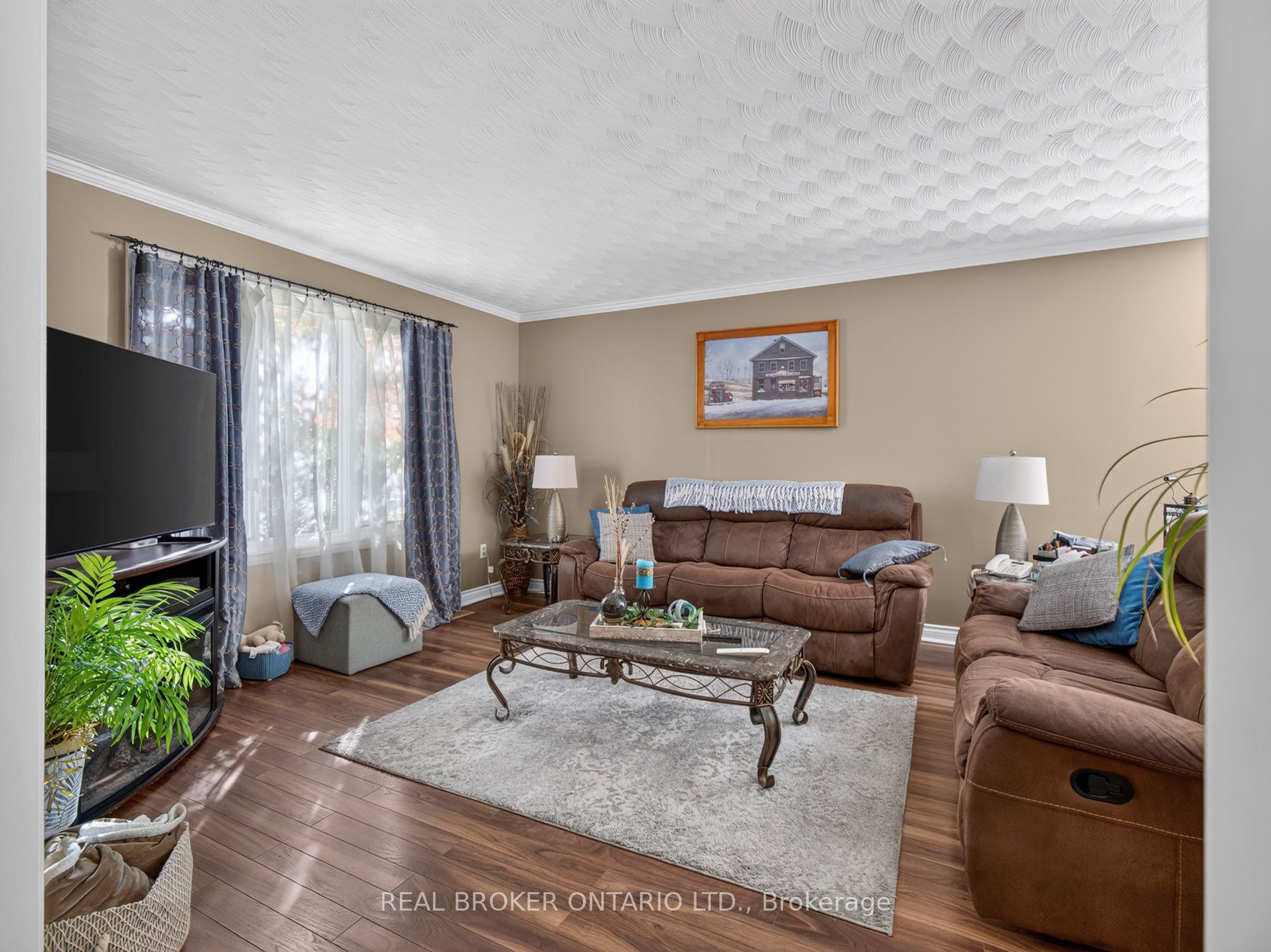 133 Leaside Drive Property Photo 13