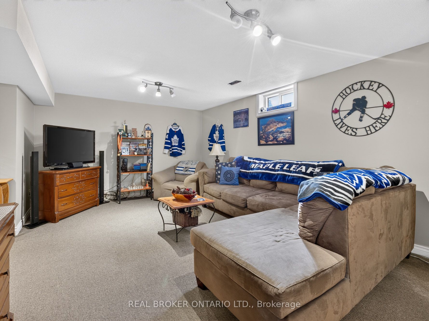 133 Leaside Drive Property Photo 25