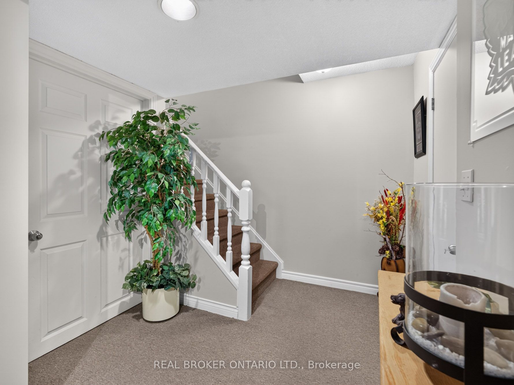 133 Leaside Drive Property Photo 27