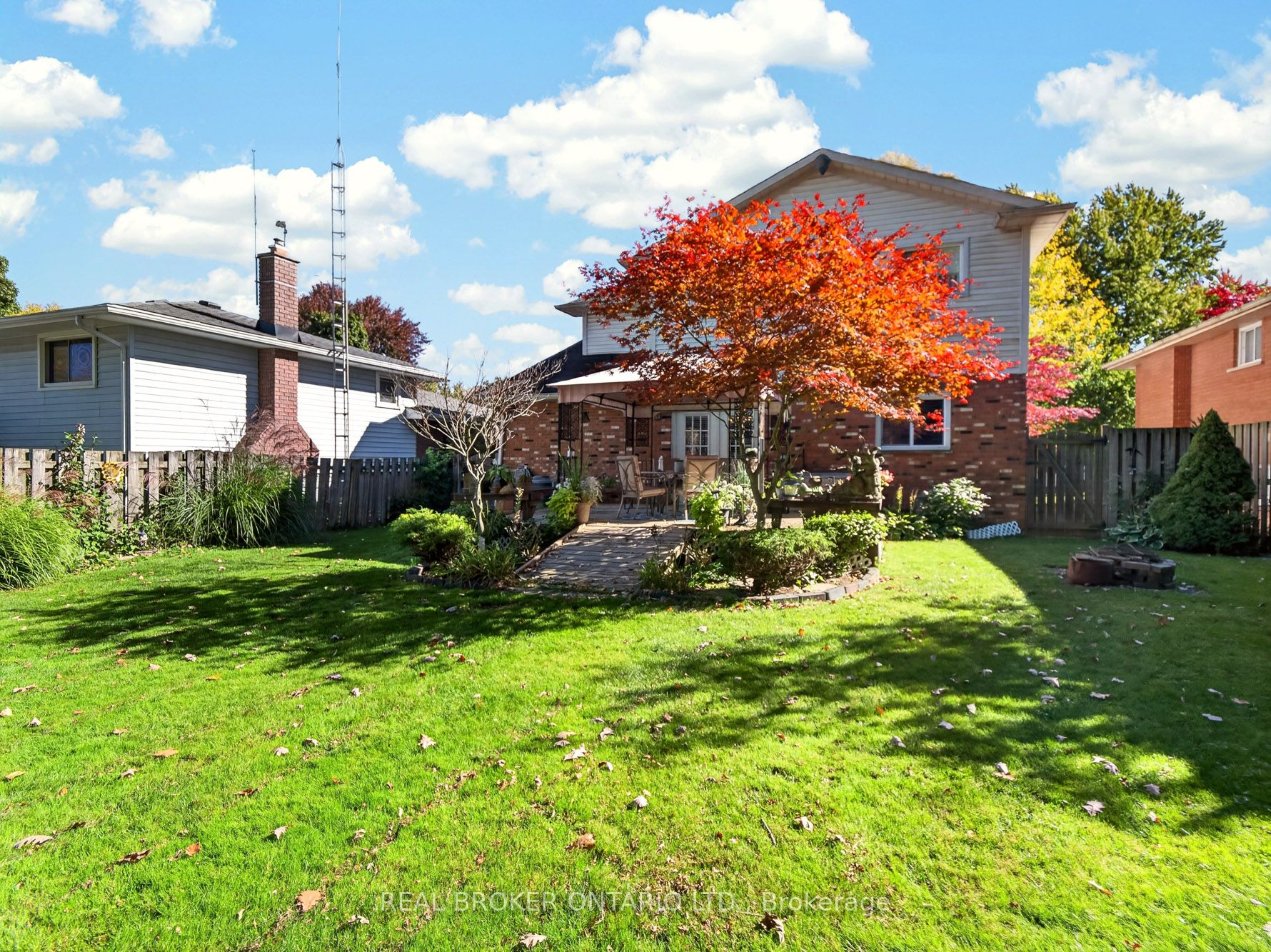133 Leaside Drive Property Photo 33