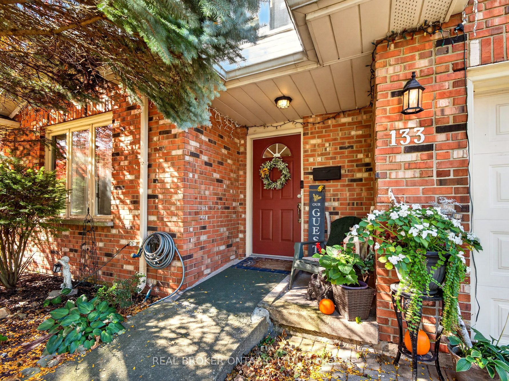 133 Leaside Drive Property Photo 36