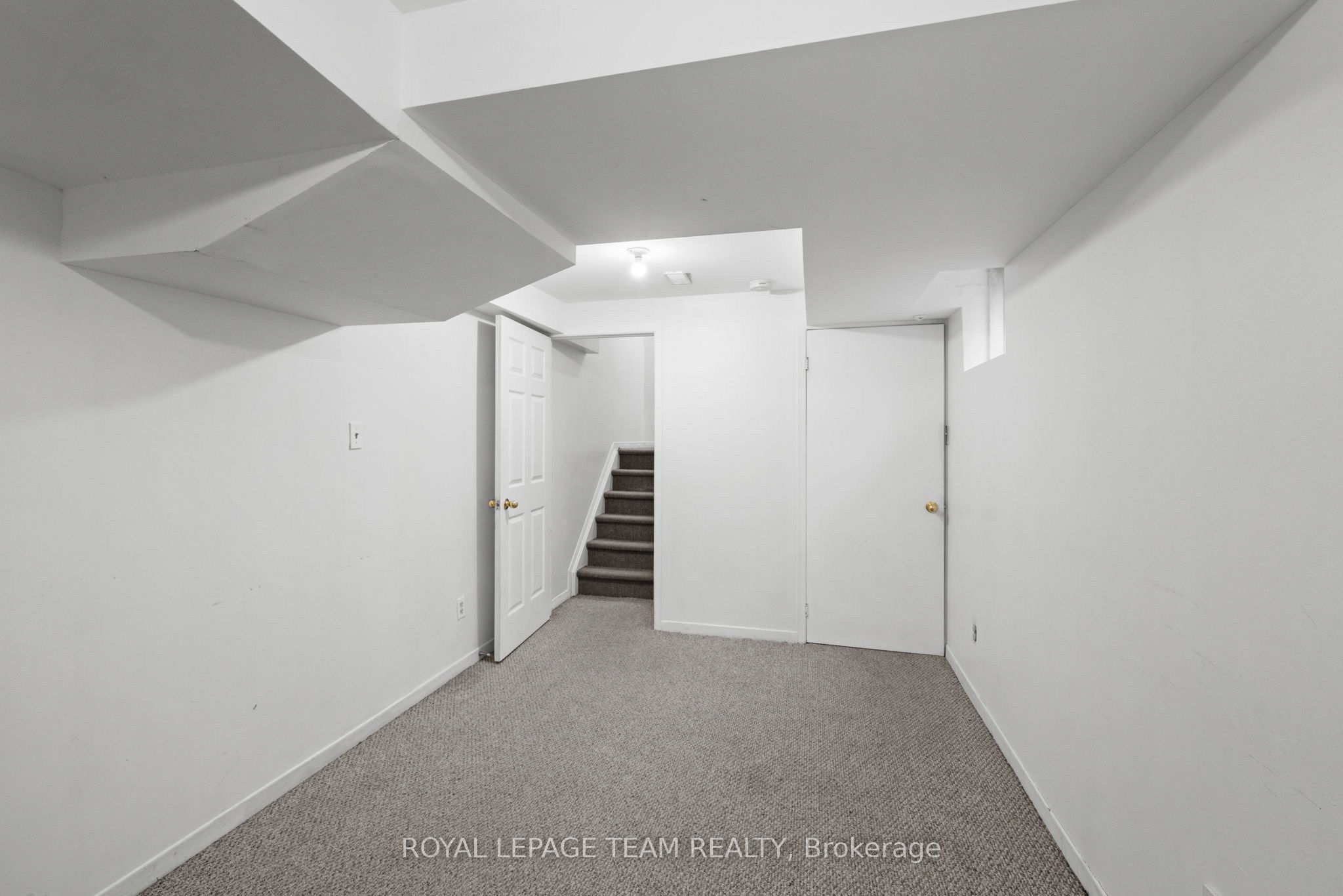 1991 Banff Avenue Property Photo 14