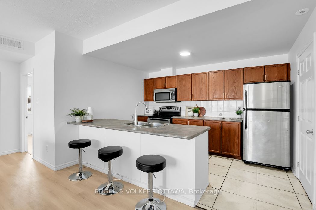 165 Waterbridge Drive 5 Property Photo 5