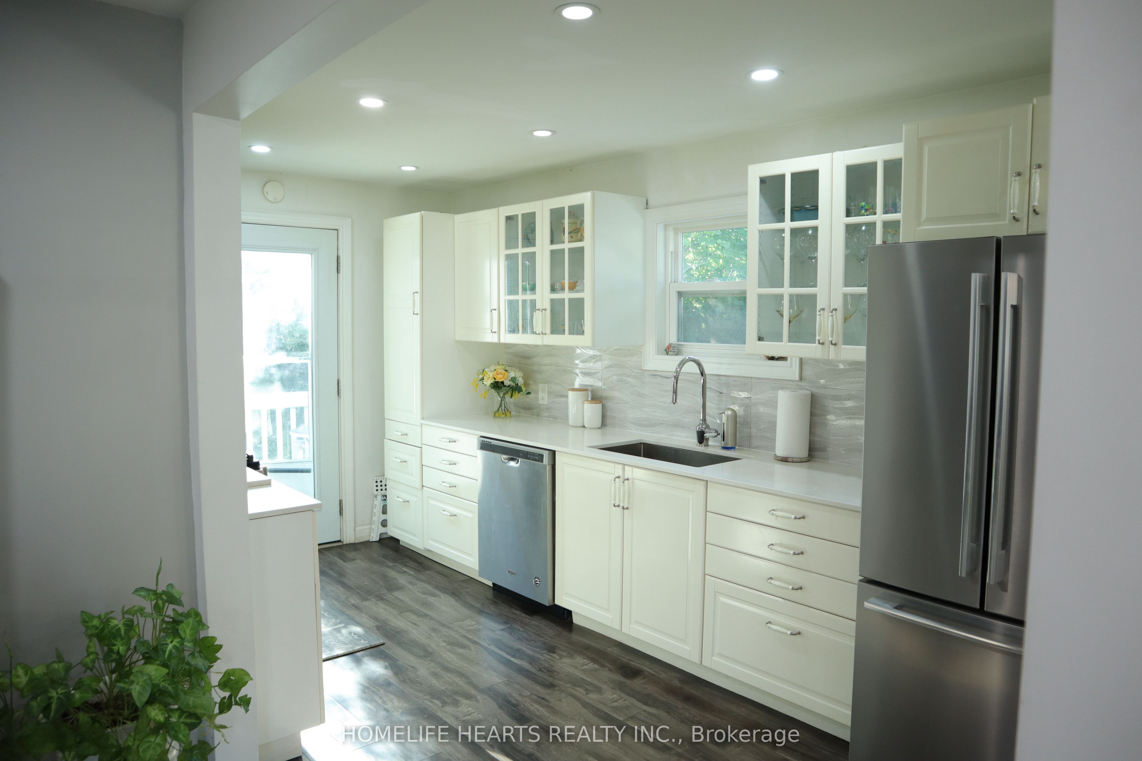 490 Beach Boulevard Property Photo 5