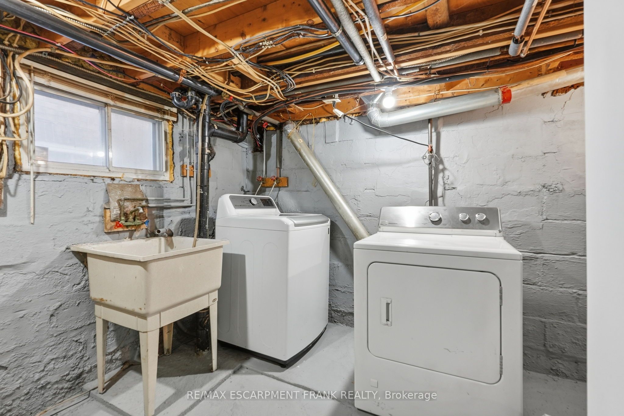 42 Dalhousie Avenue Property Photo 40