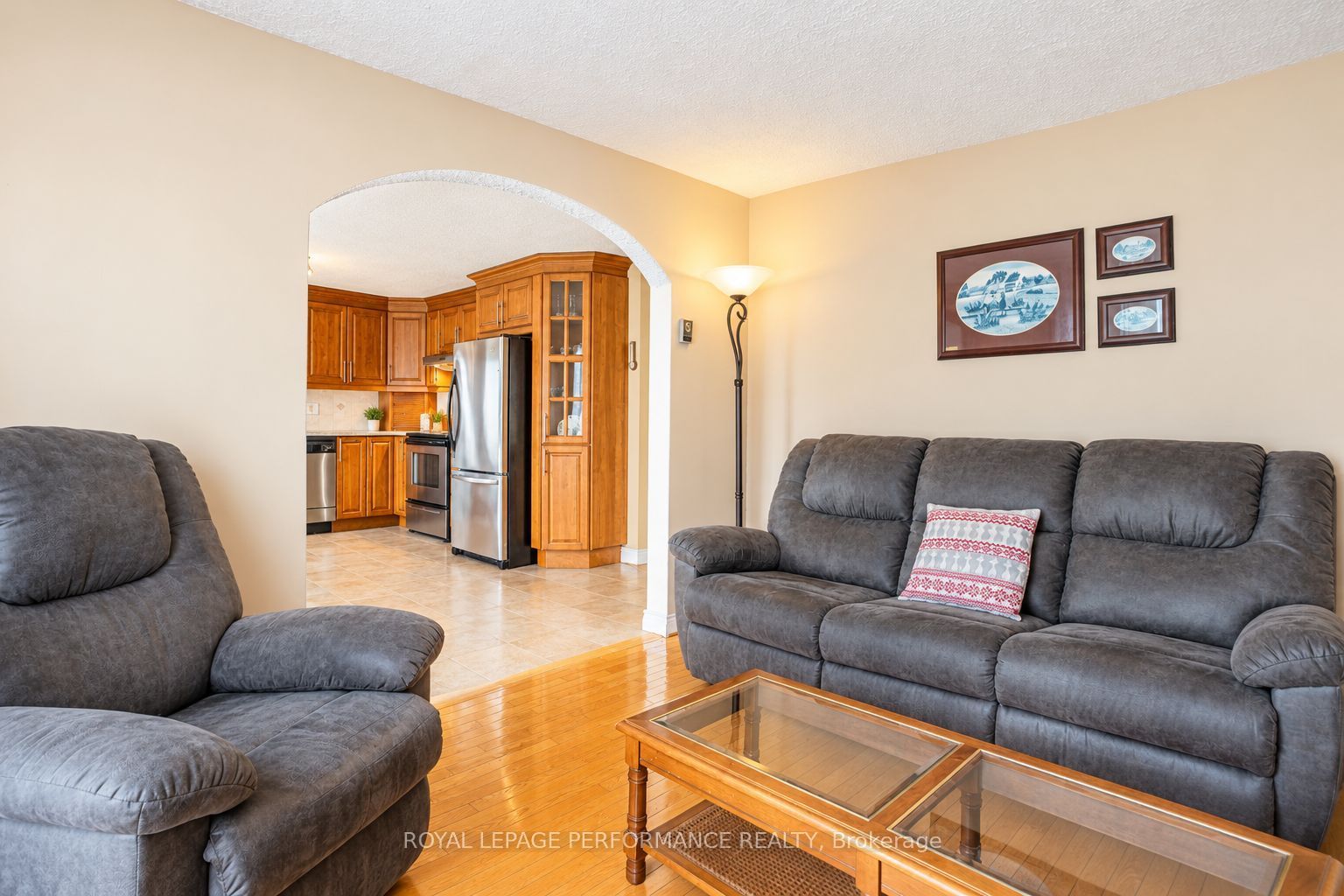 514 Catherine Street Property Photo 11