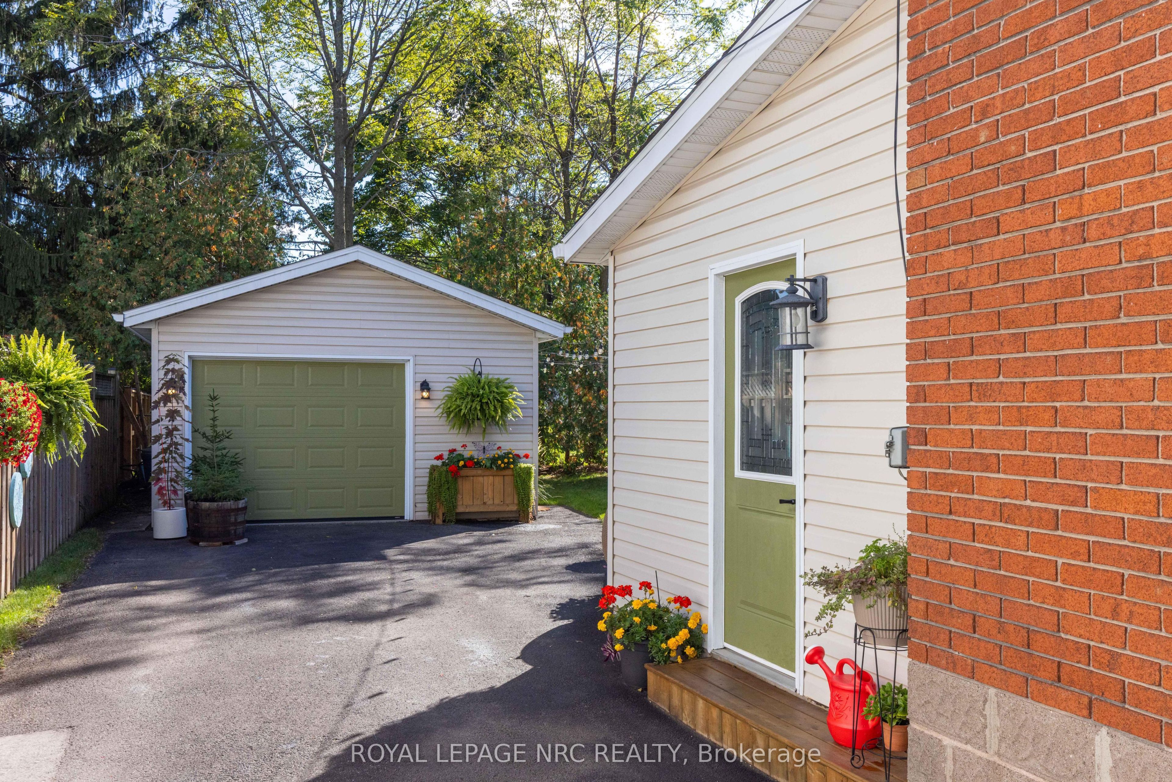6496 Caswell Street Property Photo 2