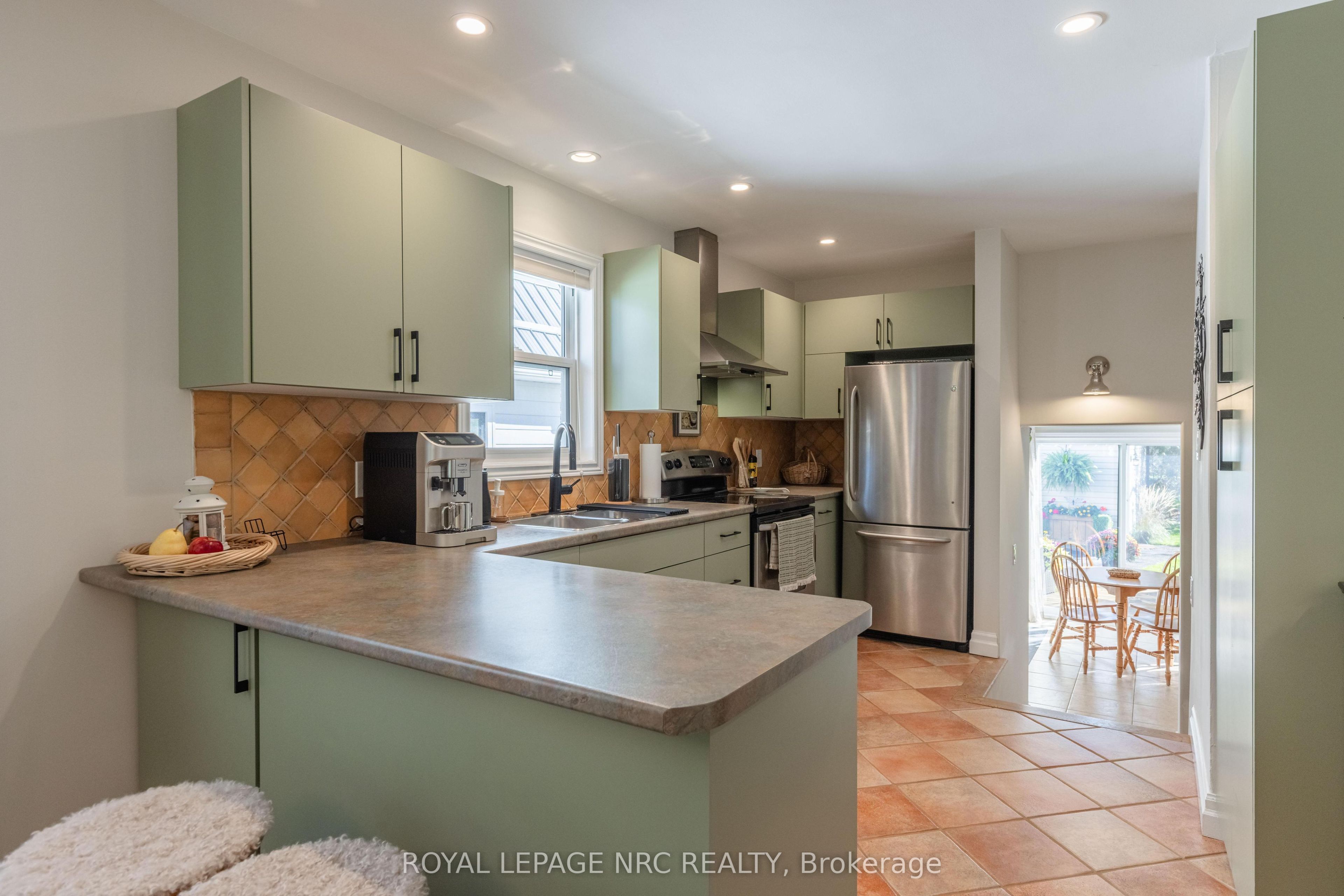6496 Caswell Street Property Photo 12