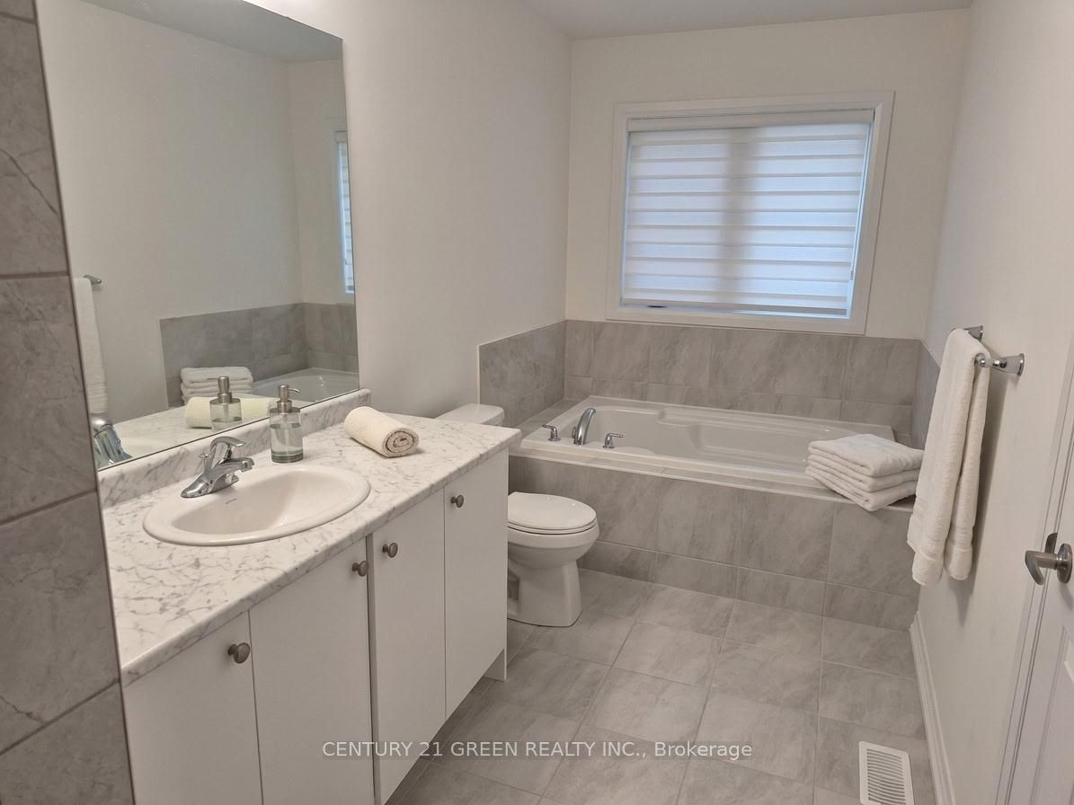 55 Selection Heights Property Photo 9