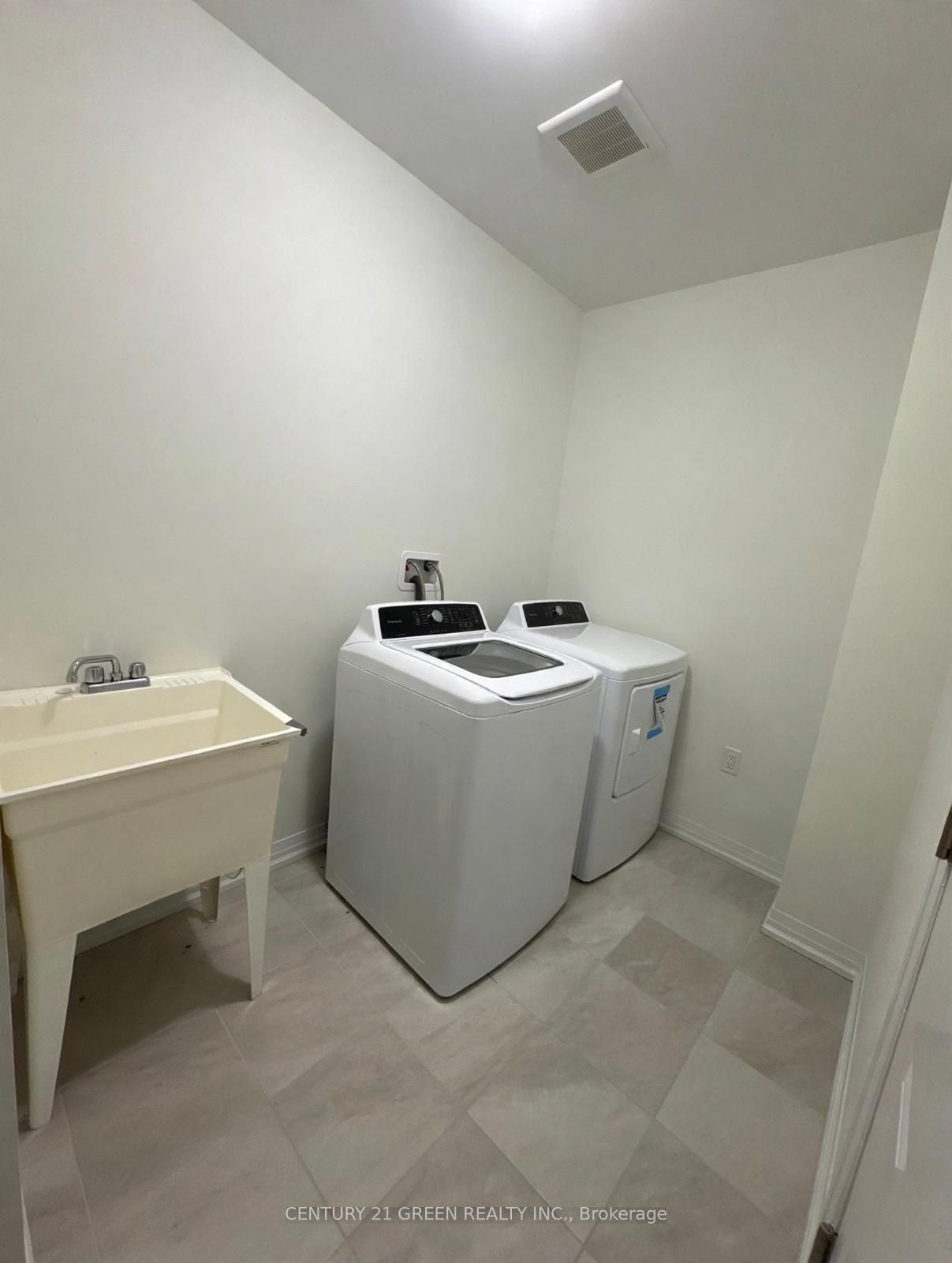 55 Selection Heights Property Photo 17
