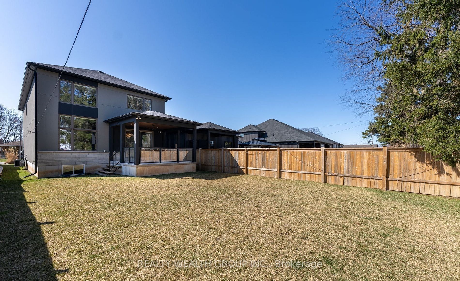 4636 Lee Avenue Property Photo 40