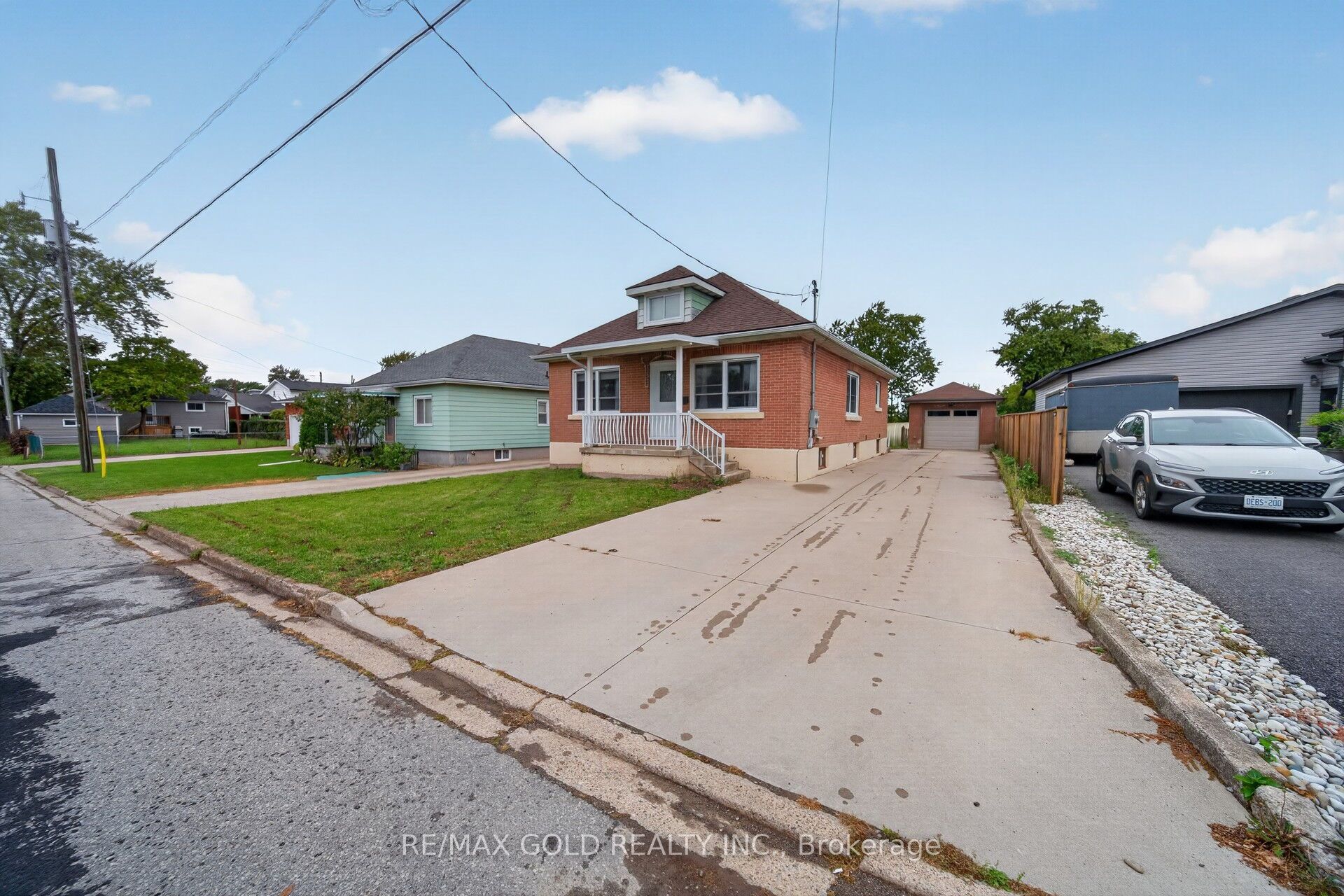 16 Garden Street Property Photo 3
