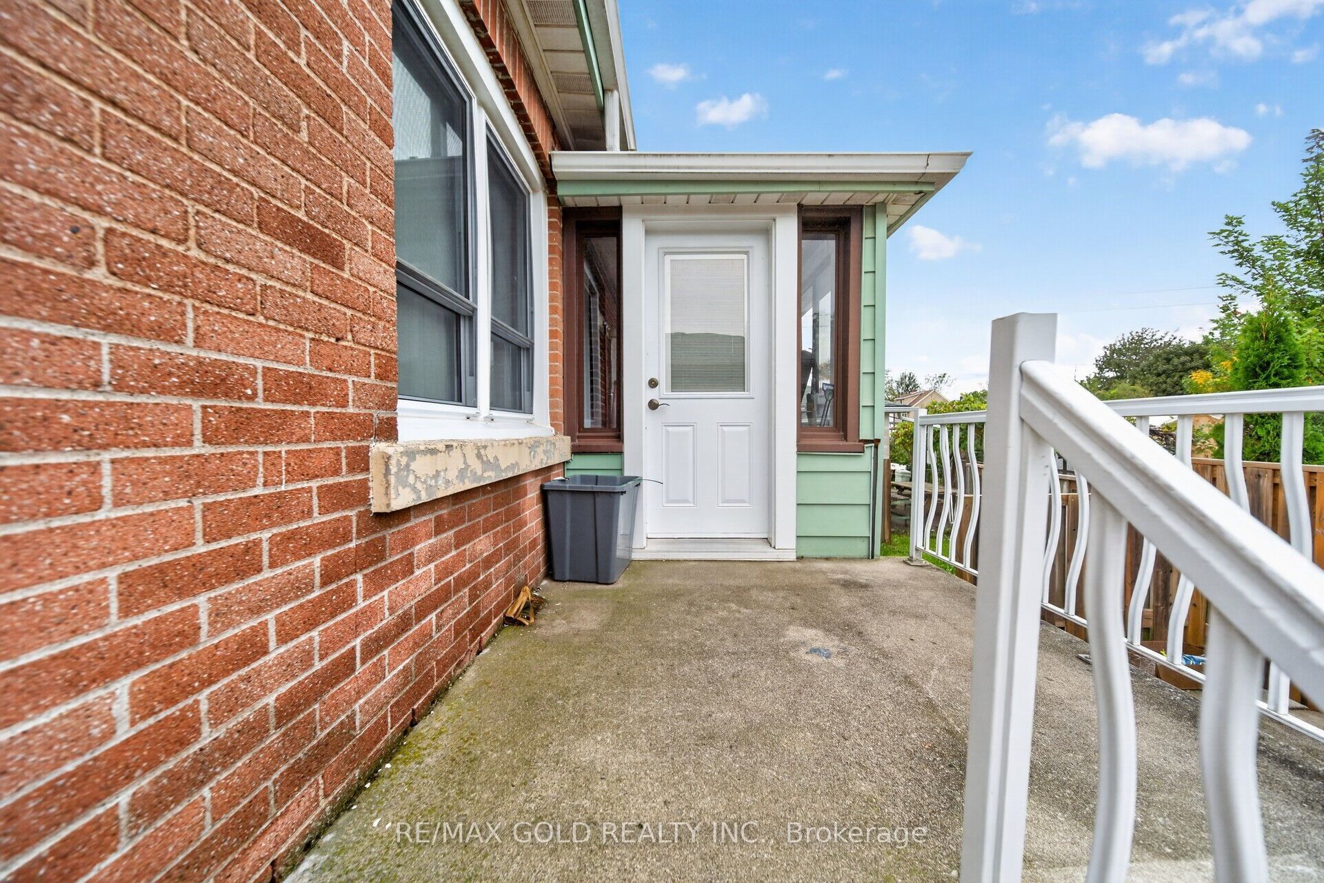 16 Garden Street Property Photo 5