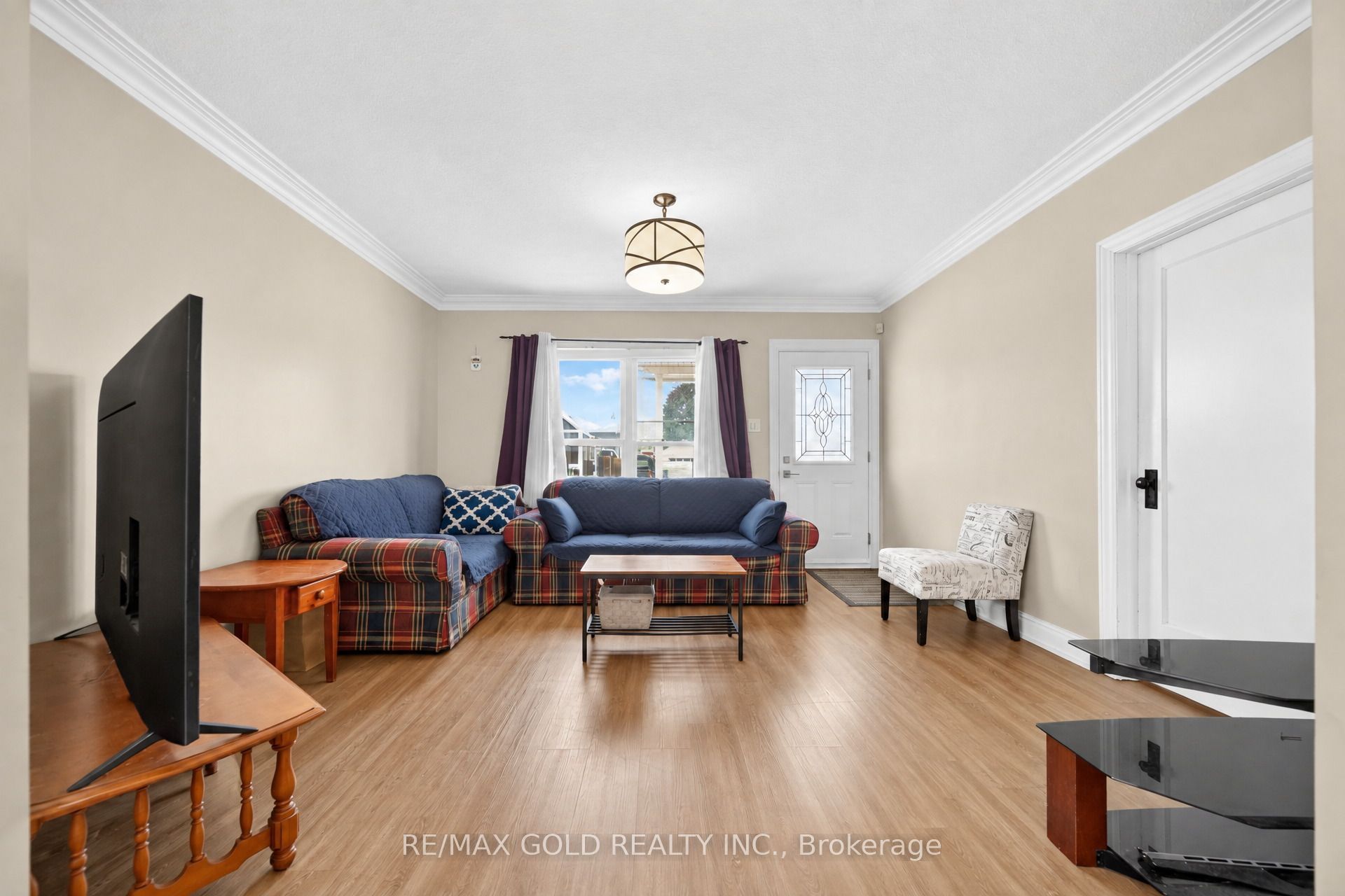 16 Garden Street Property Photo 6
