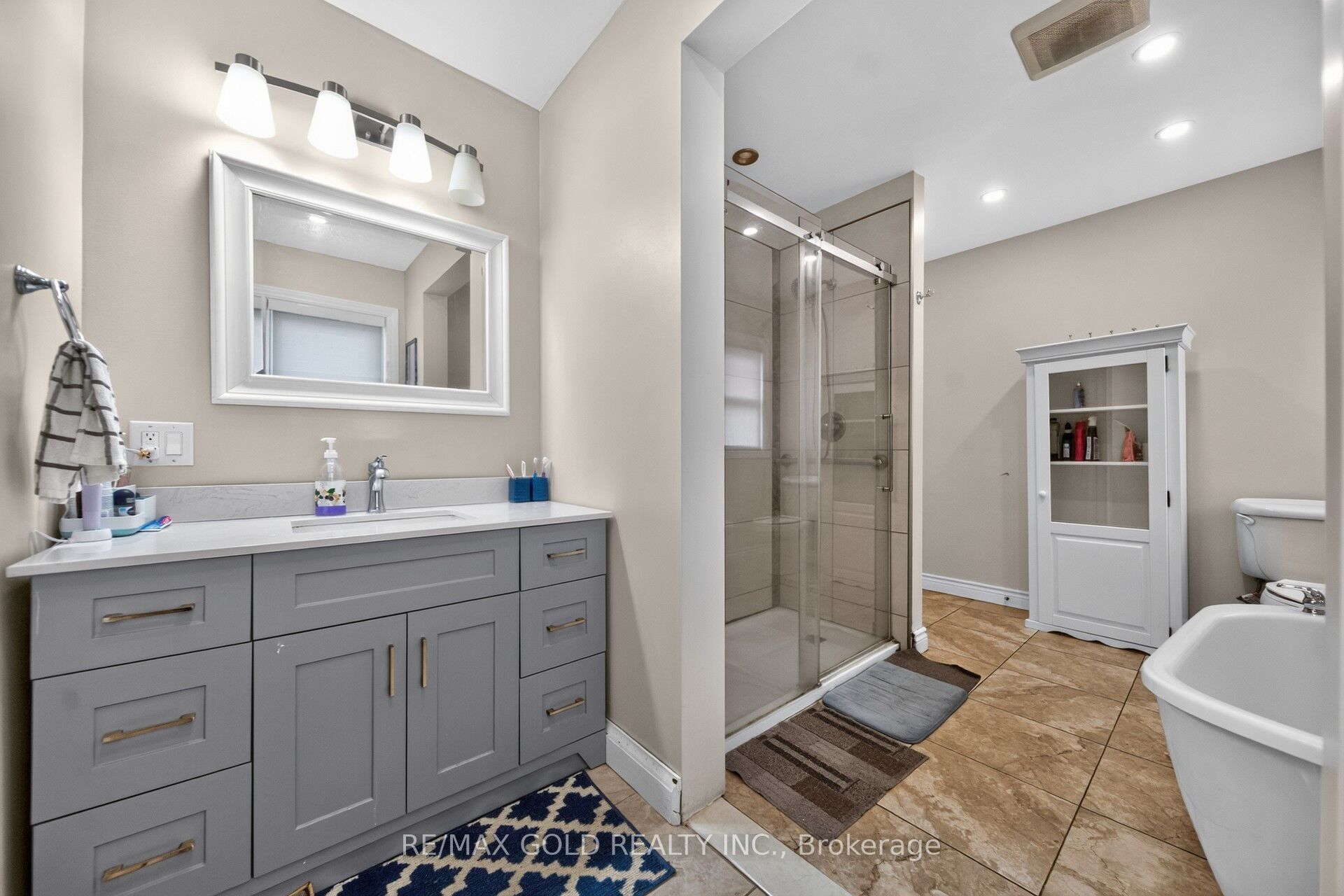 16 Garden Street Property Photo 12