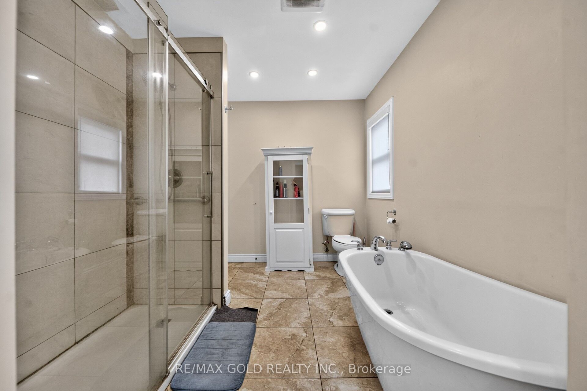 16 Garden Street Property Photo 13