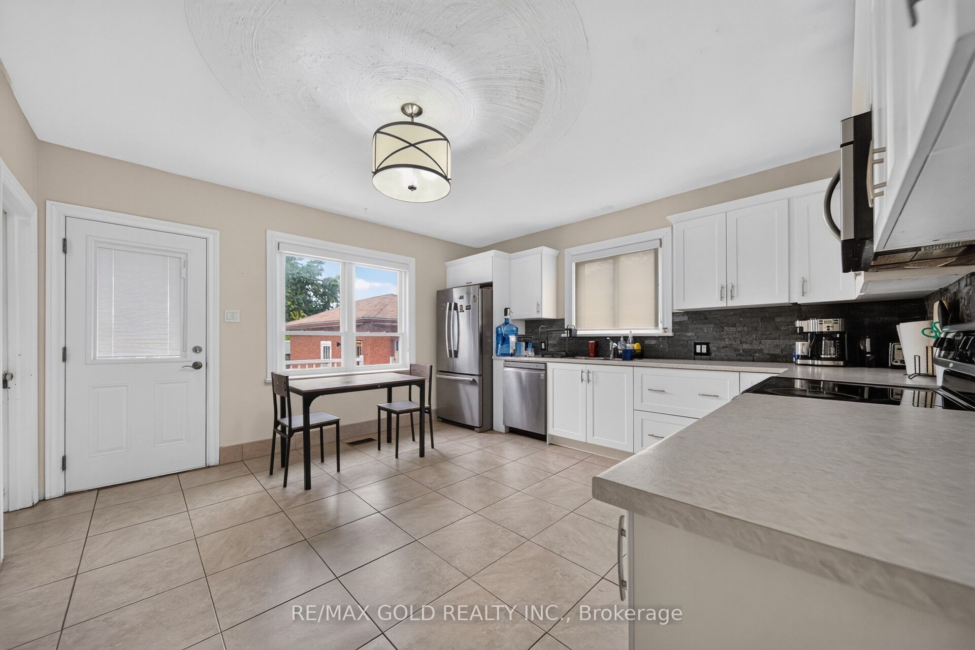 16 Garden Street Property Photo 16