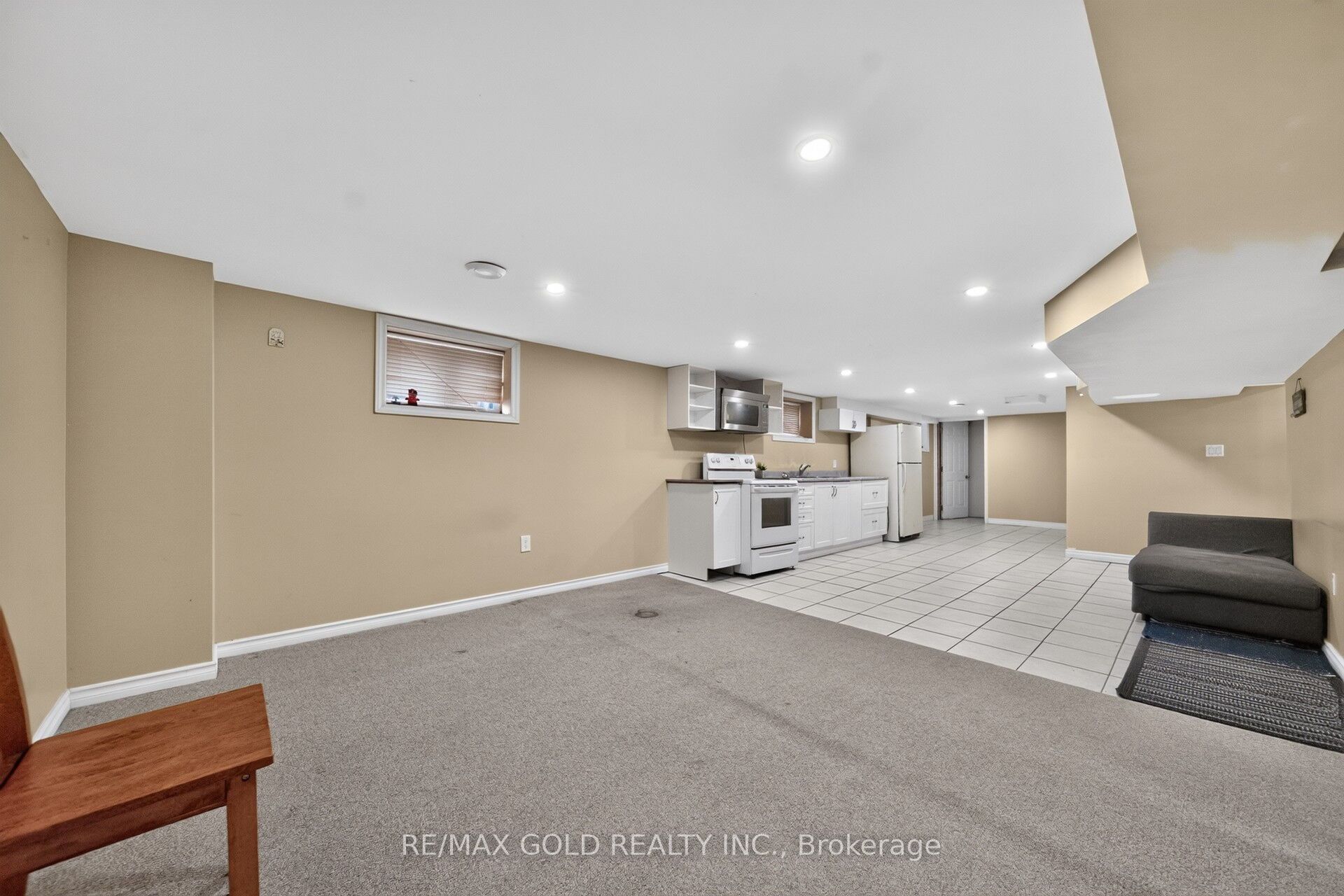 16 Garden Street Property Photo 28