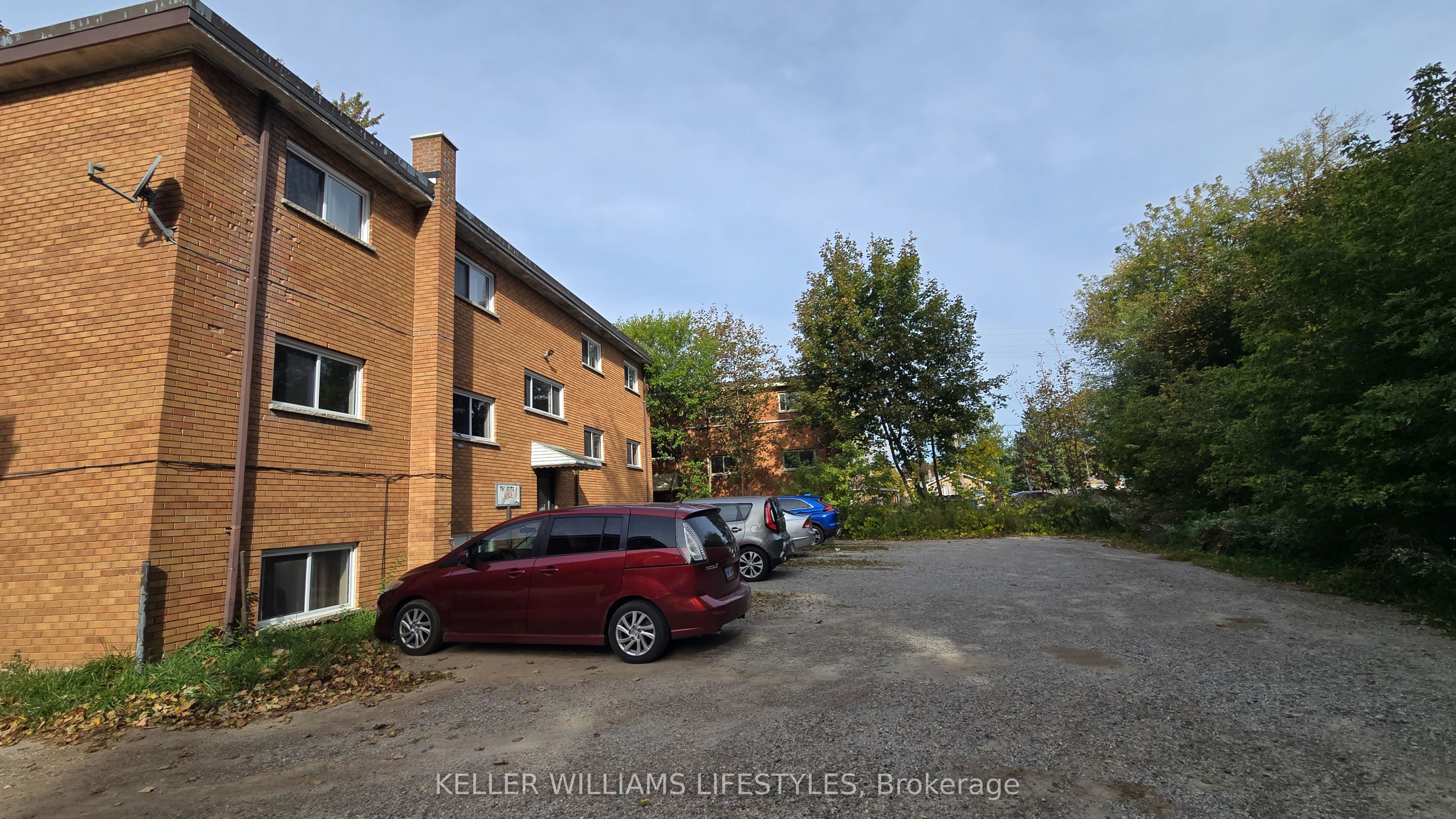 6 Balfour Place Unit 3 Property Photo 18