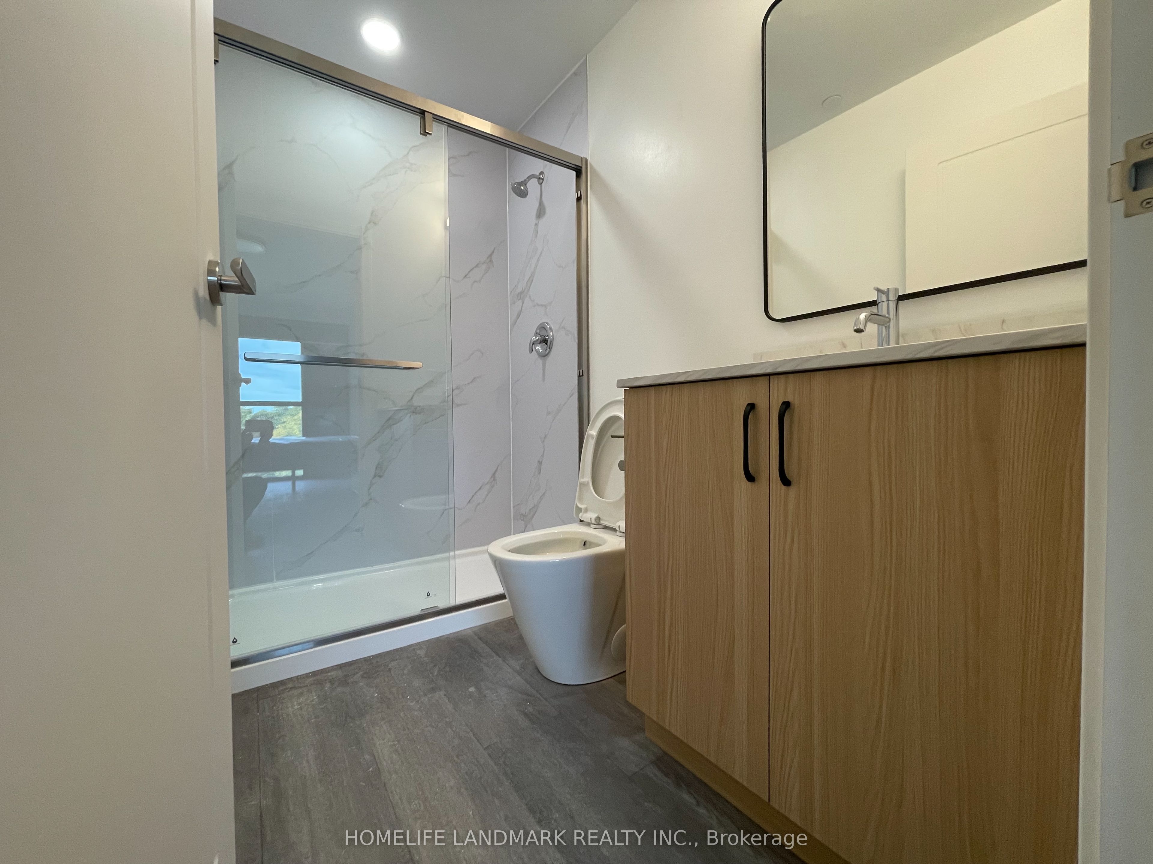 88 Hickory Street W 303 Property Photo 10
