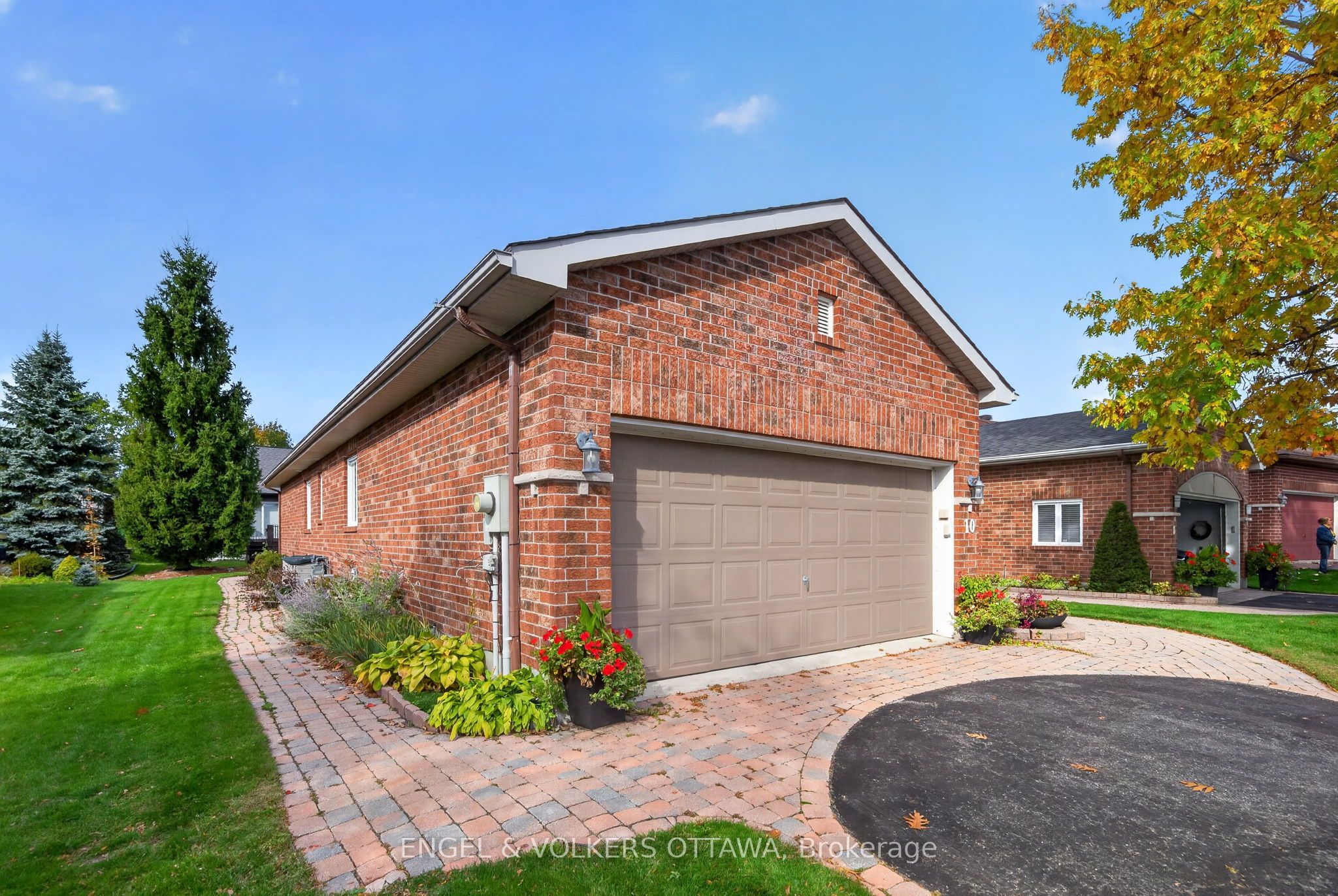 10 Waterthrush Crescent Property Photo 36