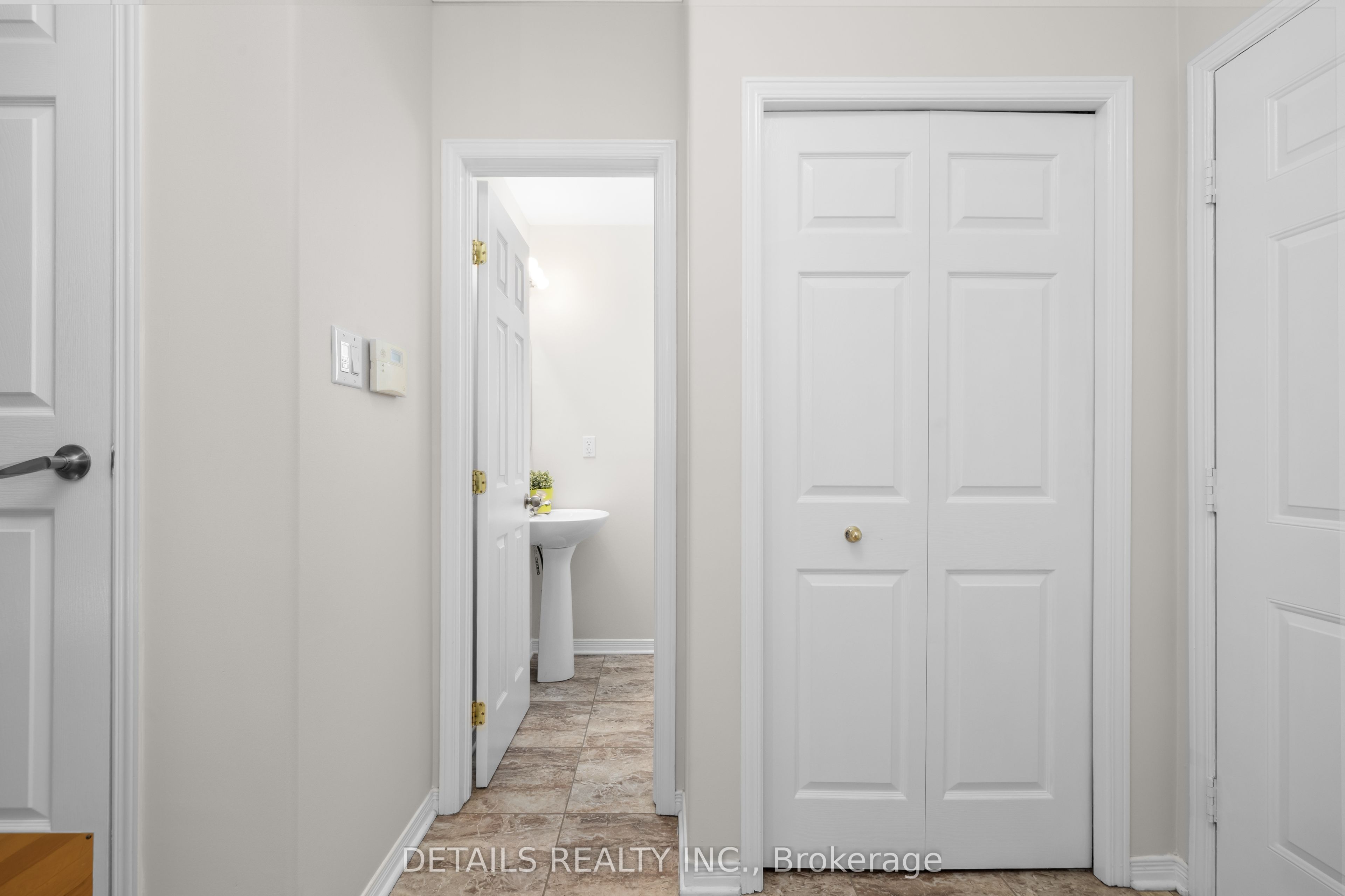 106 Woodgate Way Property Photo 4