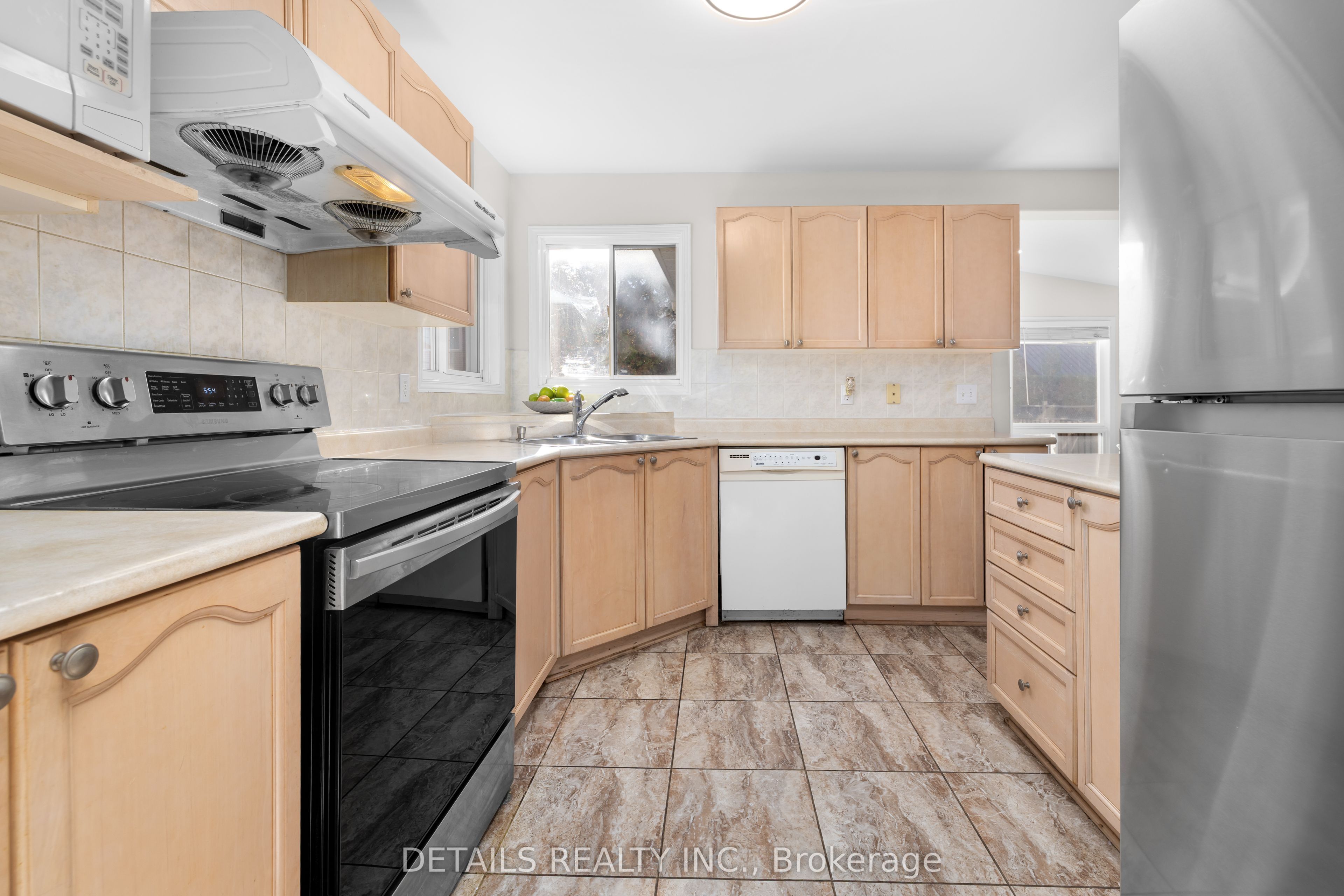 106 Woodgate Way Property Photo 13