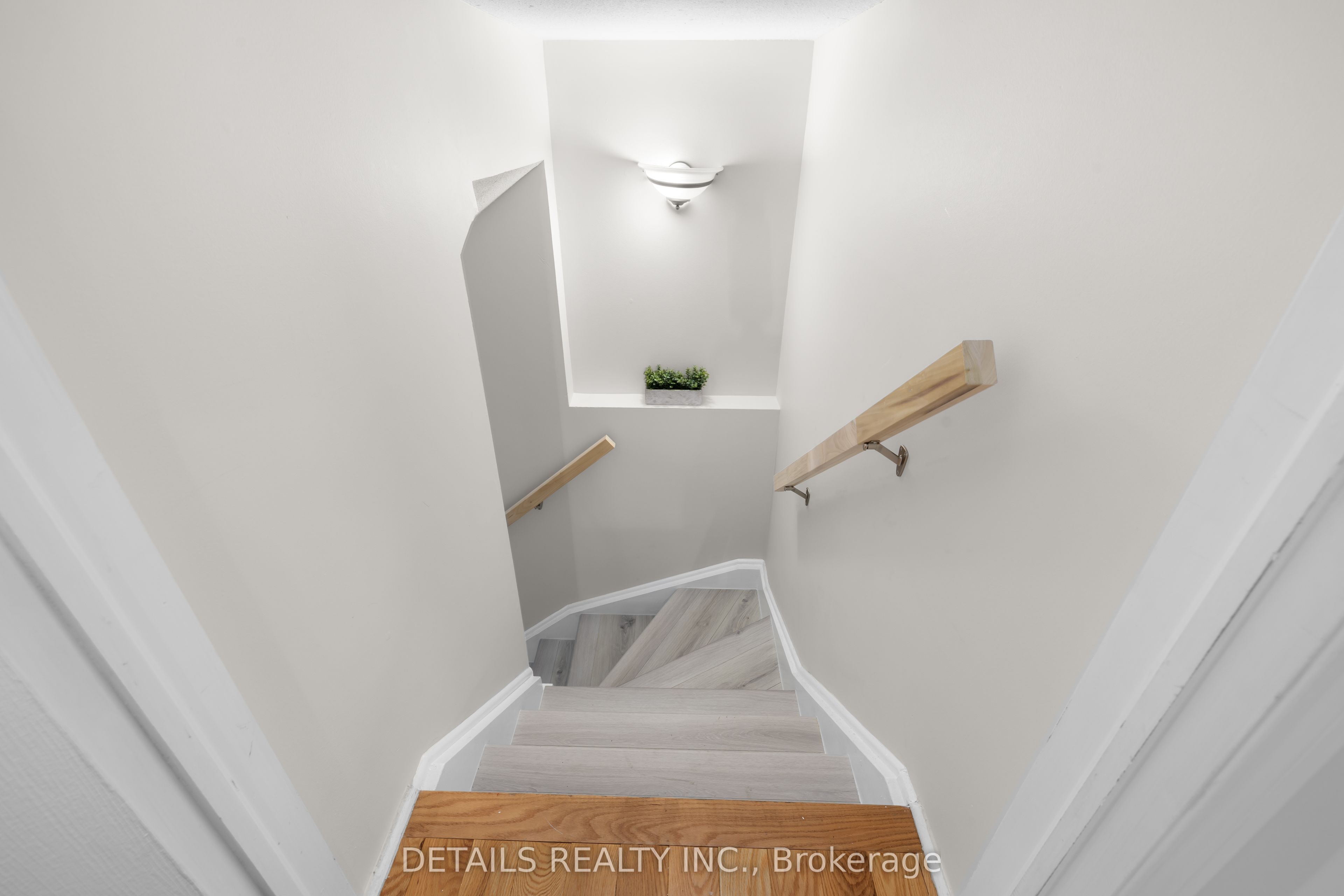 106 Woodgate Way Property Photo 34