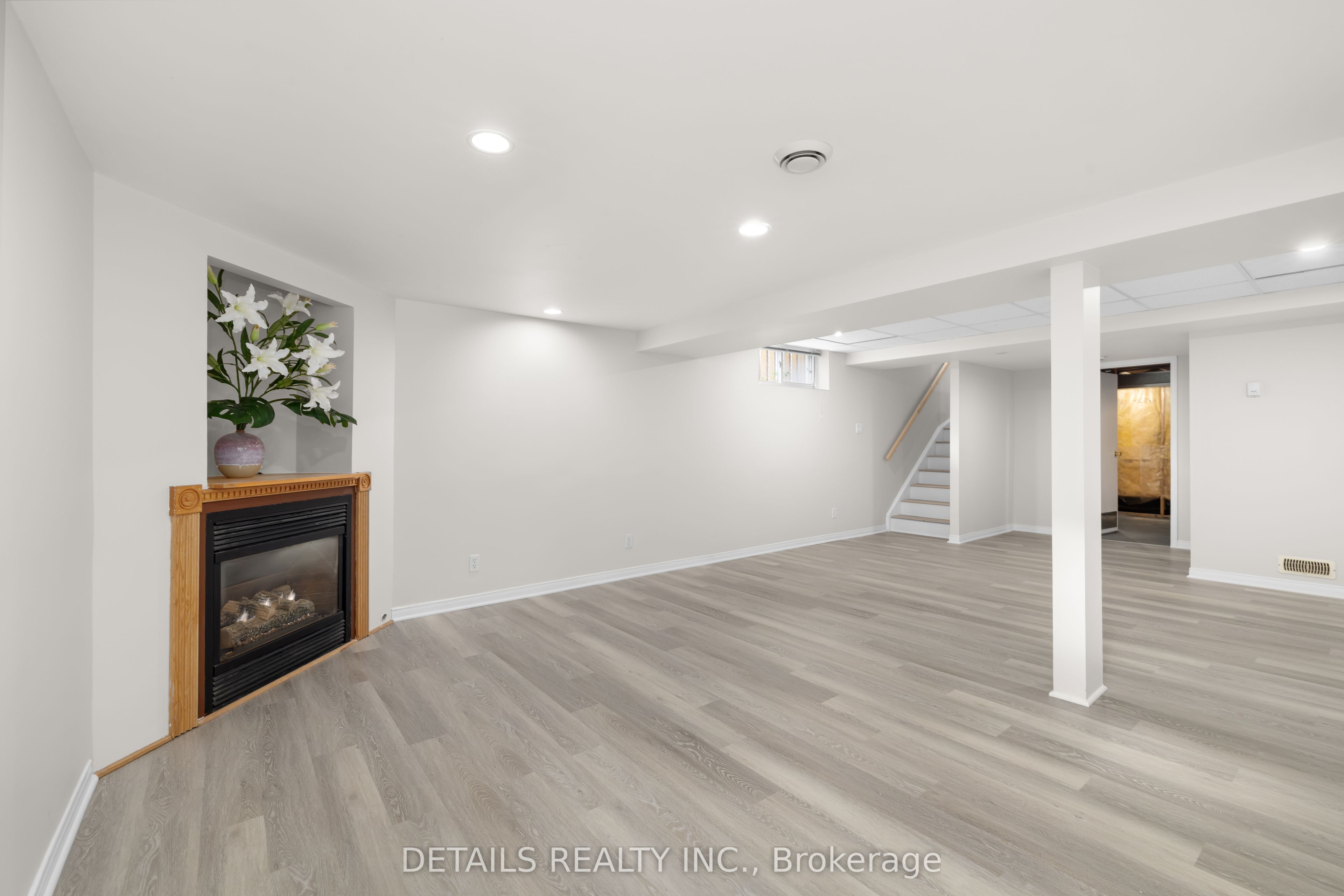 106 Woodgate Way Property Photo 35