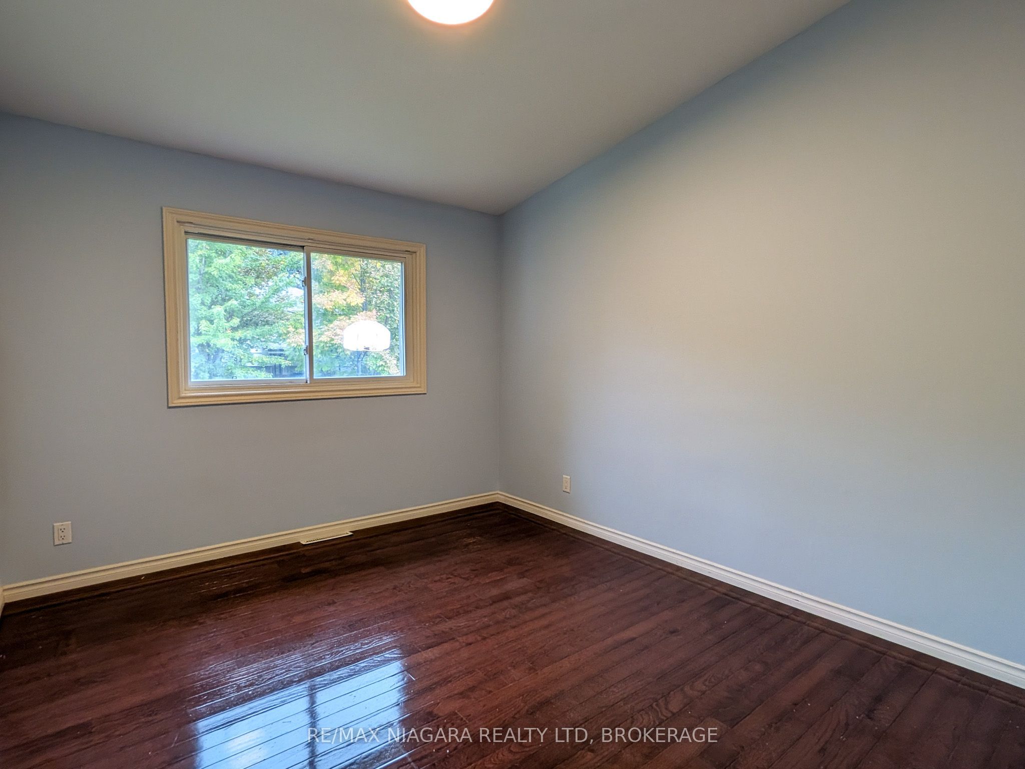 6122 Mayfair Drive Property Photo 10