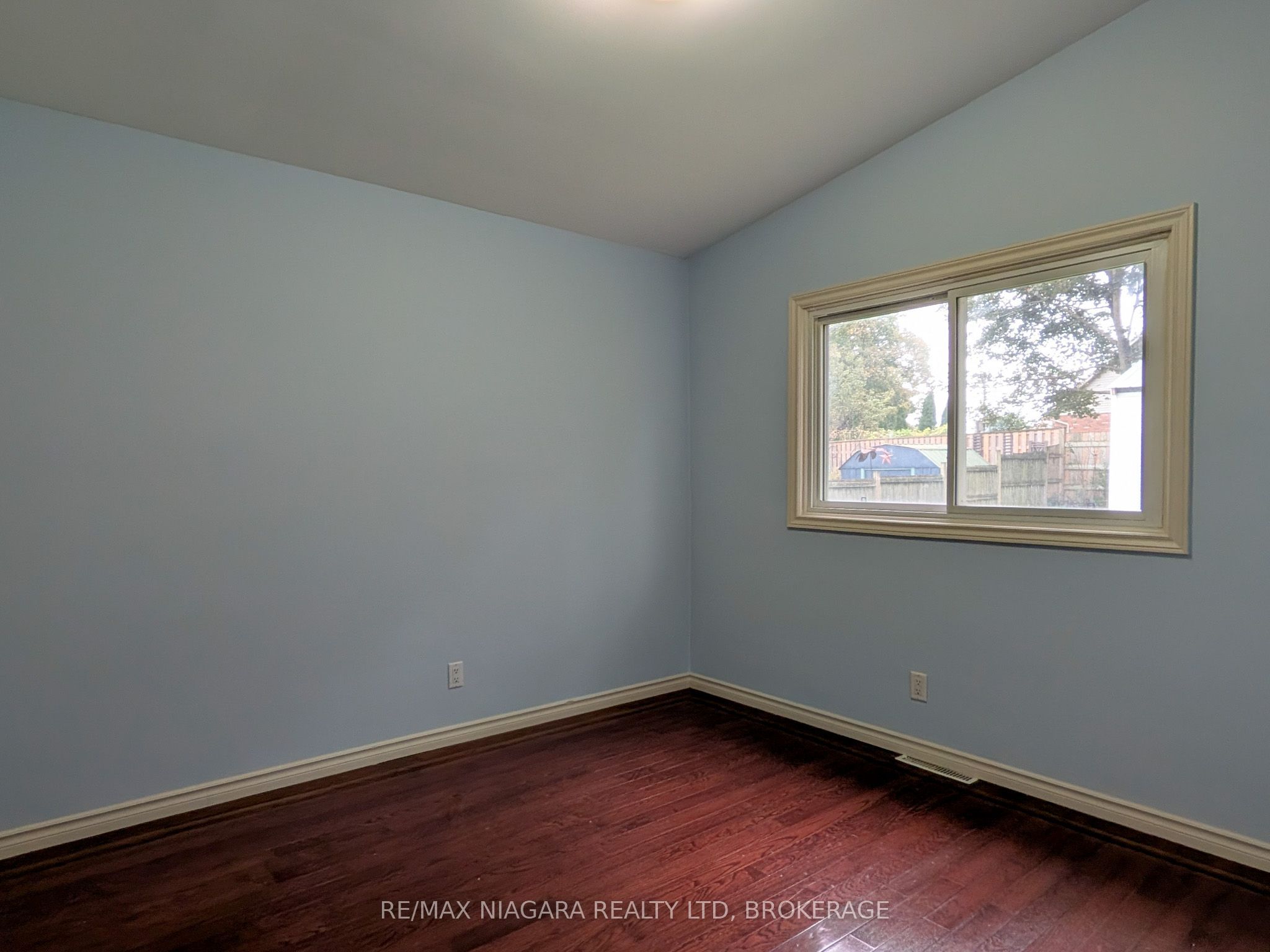 6122 Mayfair Drive Property Photo 12