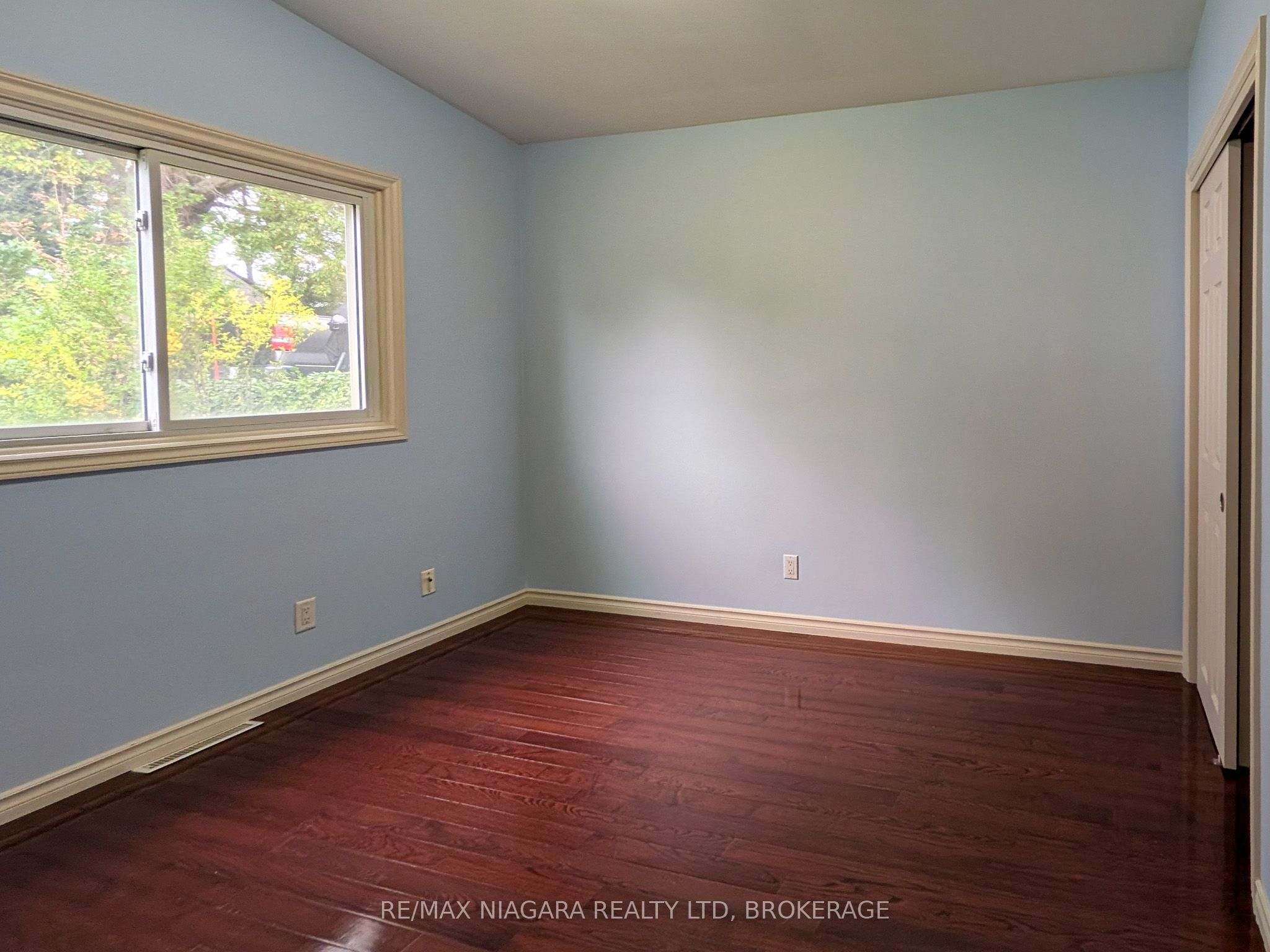 6122 Mayfair Drive Property Photo 14