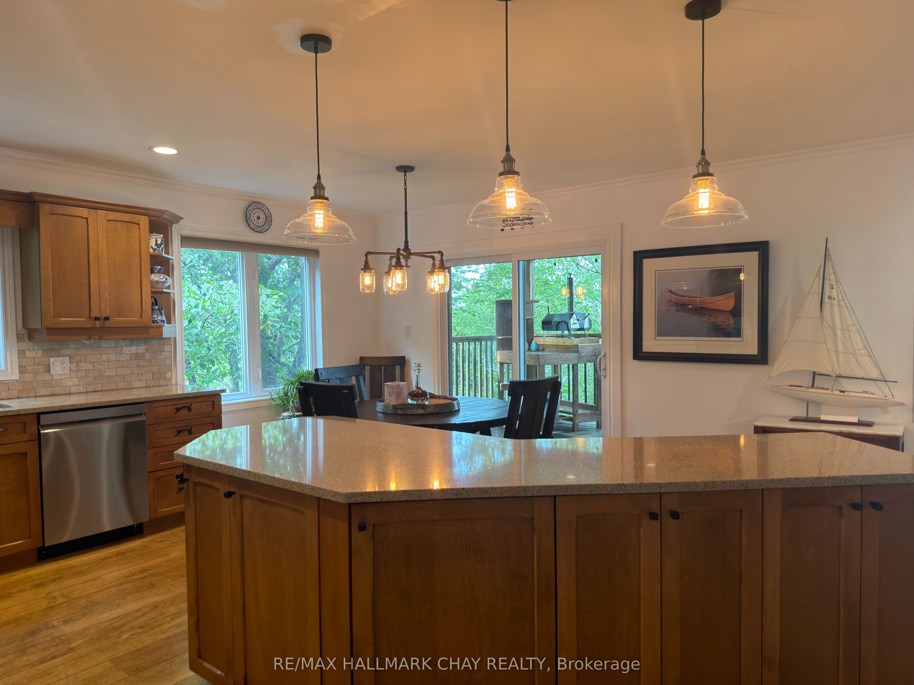 137 Pickerel Point Road Property Photo 16