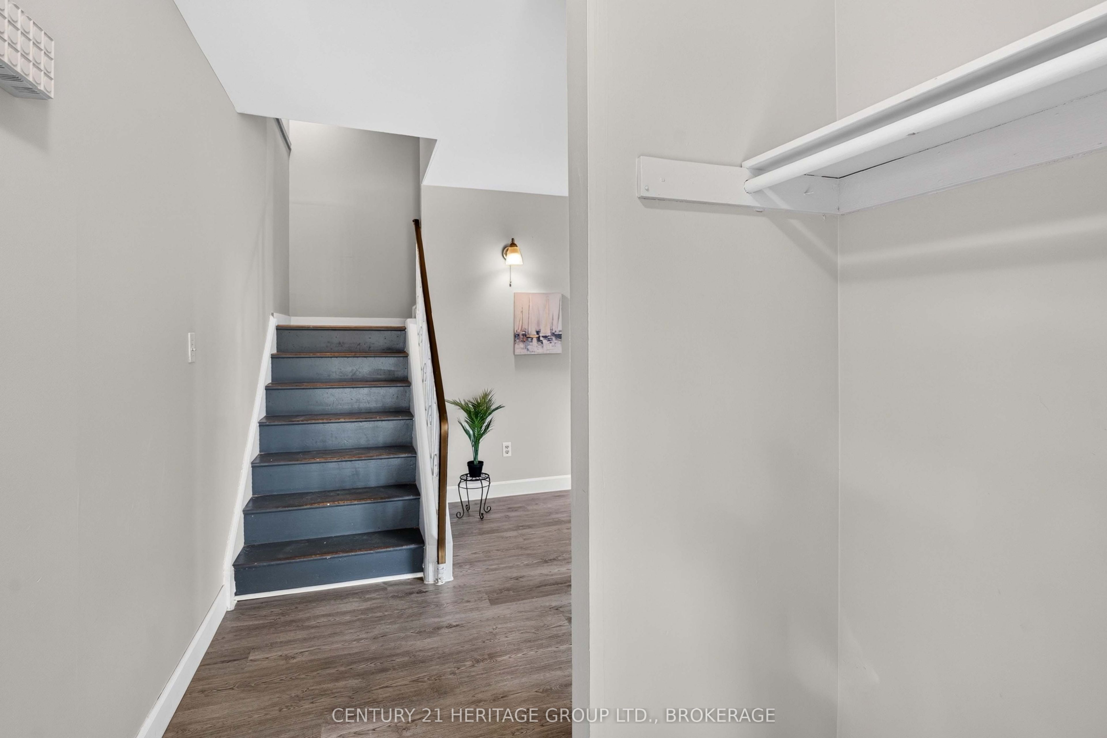 54 Woodstone Crescent Property Photo 5