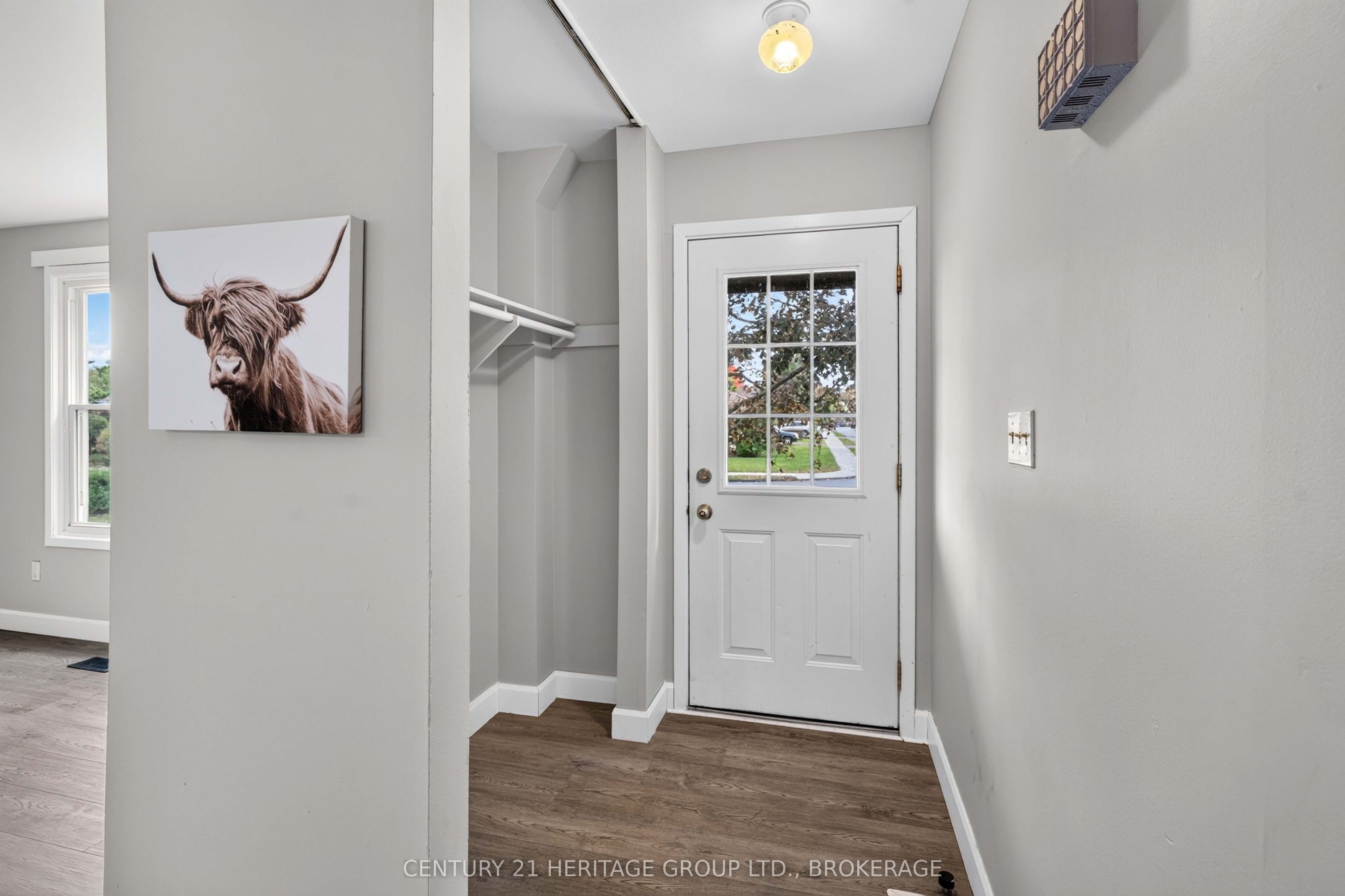 54 Woodstone Crescent Property Photo 6