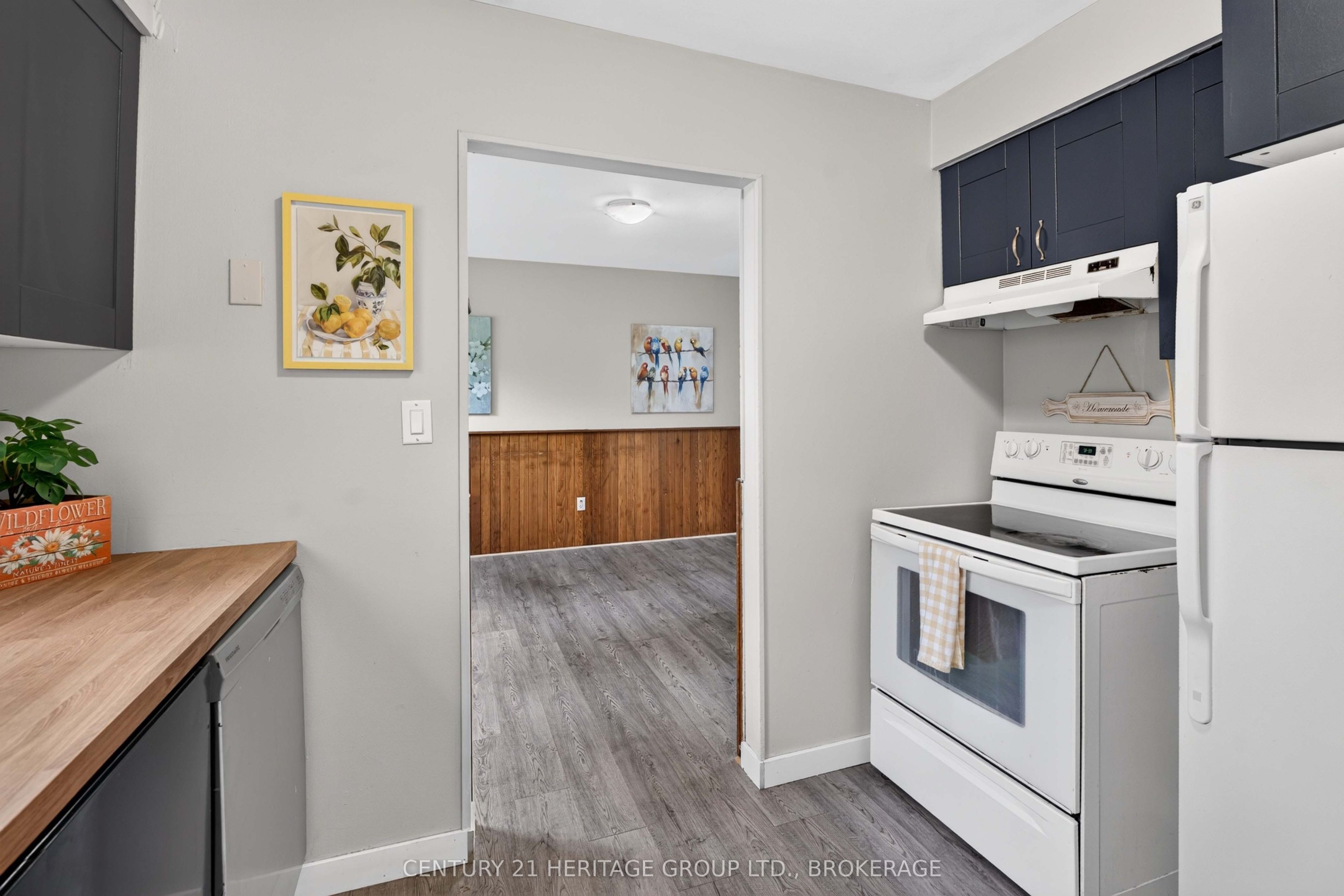 54 Woodstone Crescent Property Photo 14