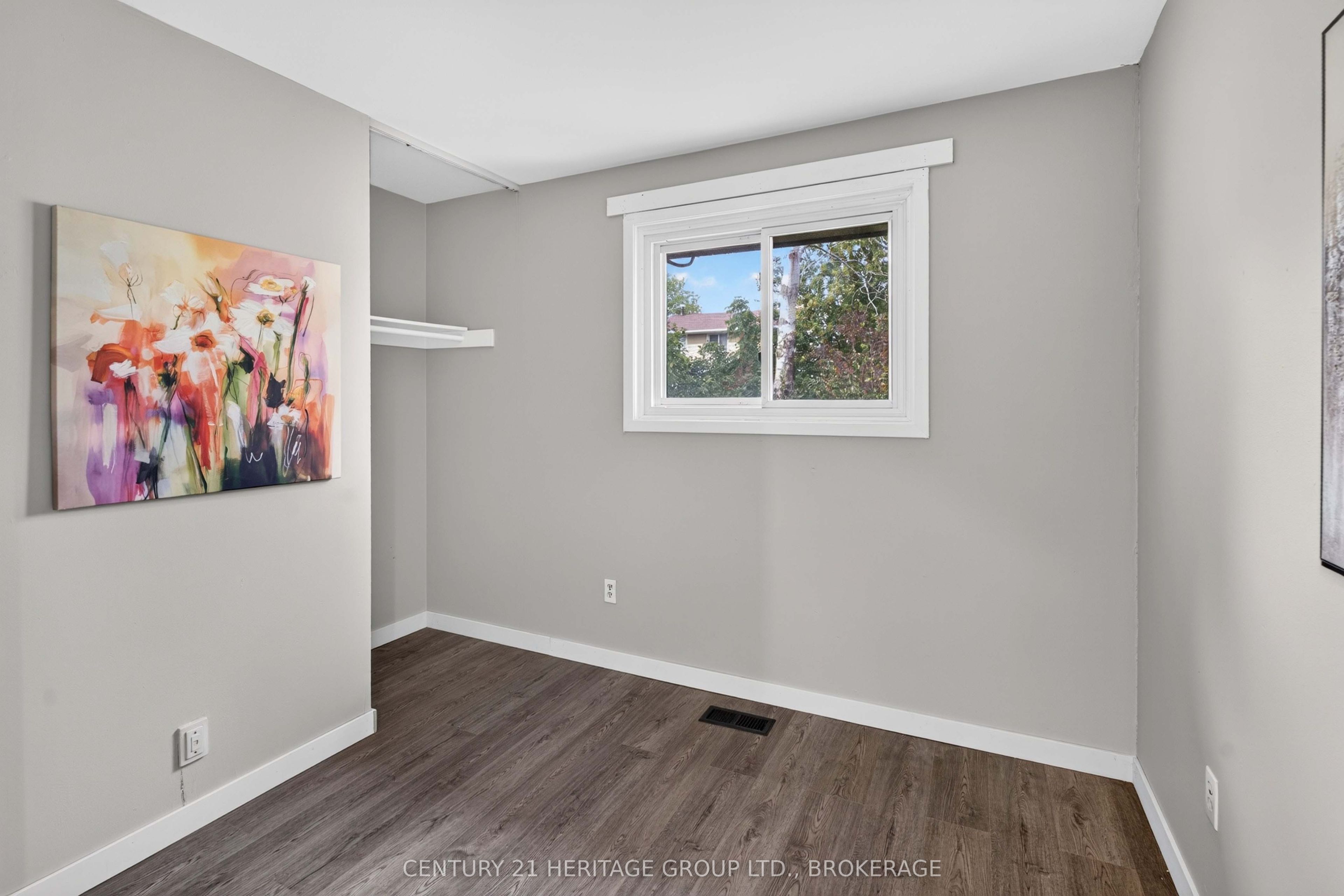 54 Woodstone Crescent Property Photo 23