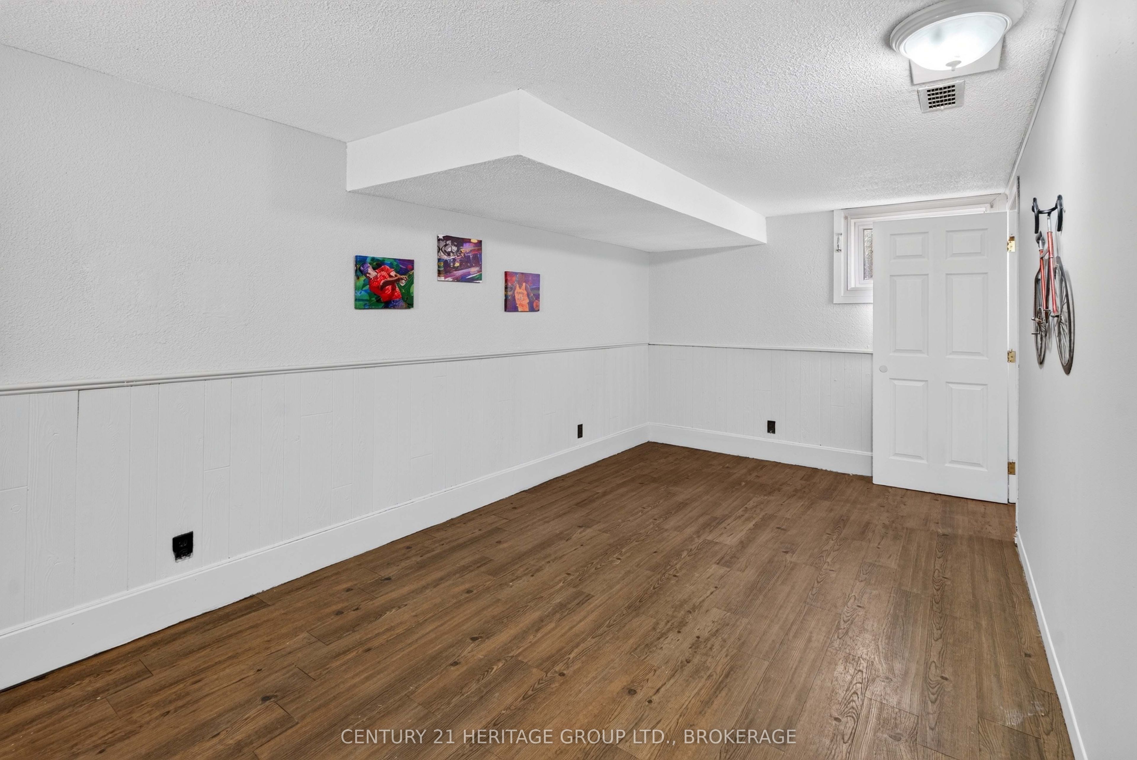 54 Woodstone Crescent Property Photo 27