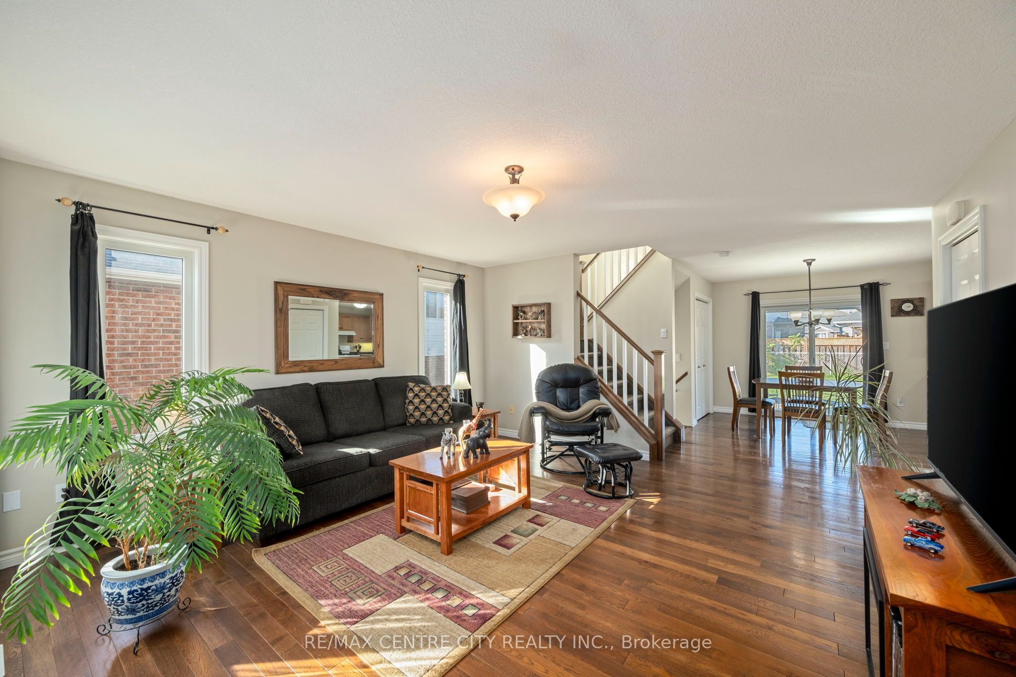 52 Pine Valley Drive Property Photo 7