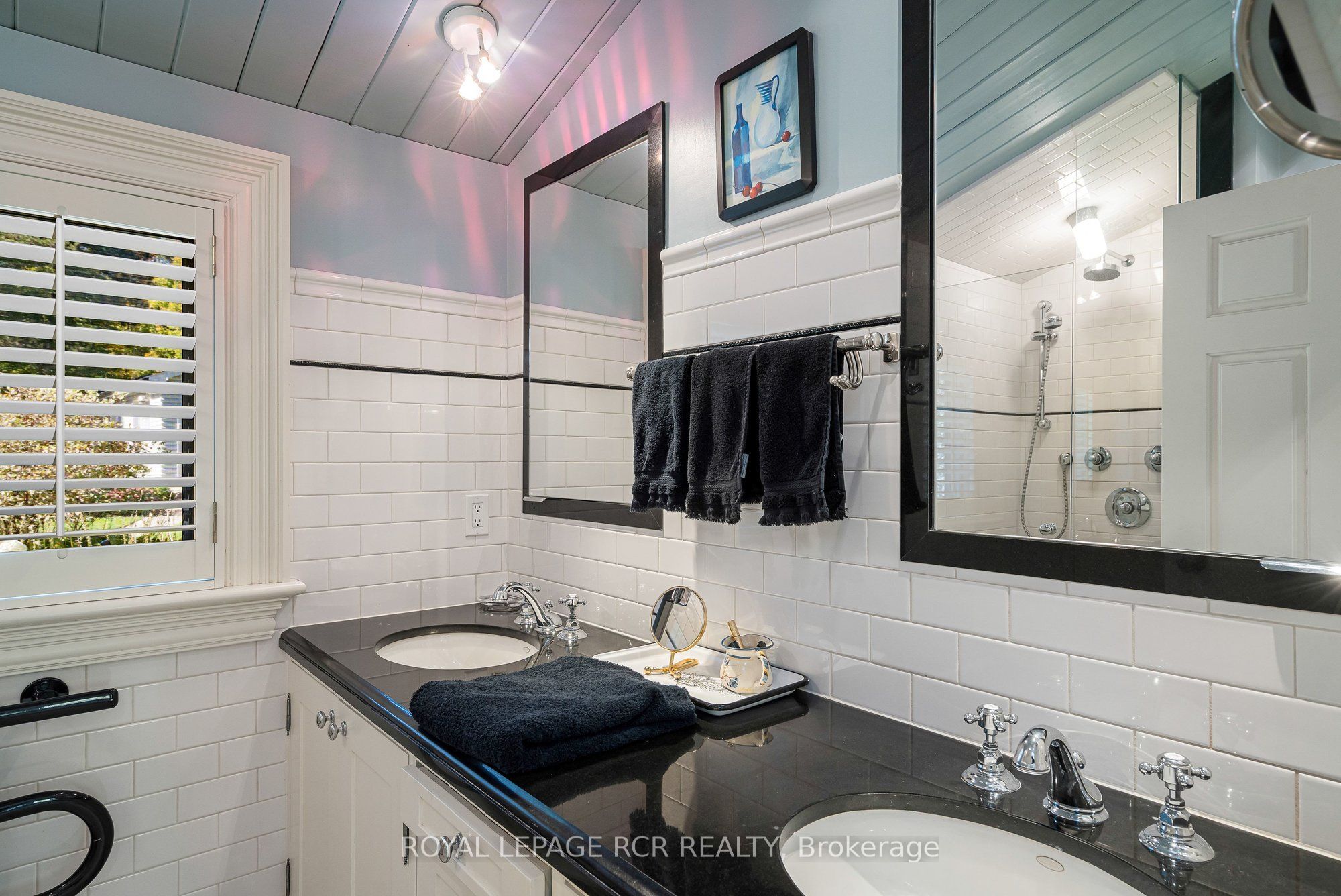 718157 1st Line E Property Photo 28