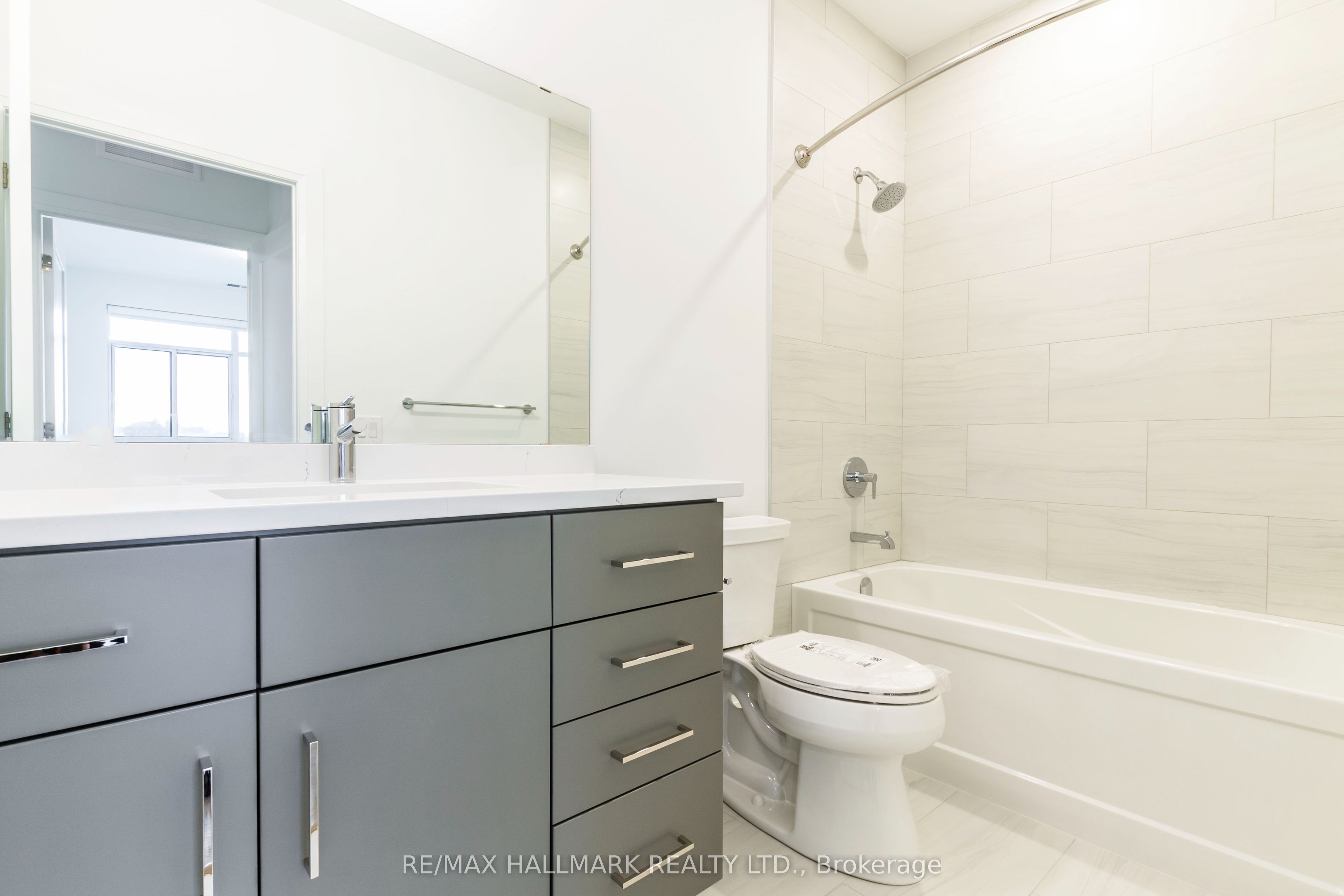 71 Wyndham Street S 701 Property Photo 20