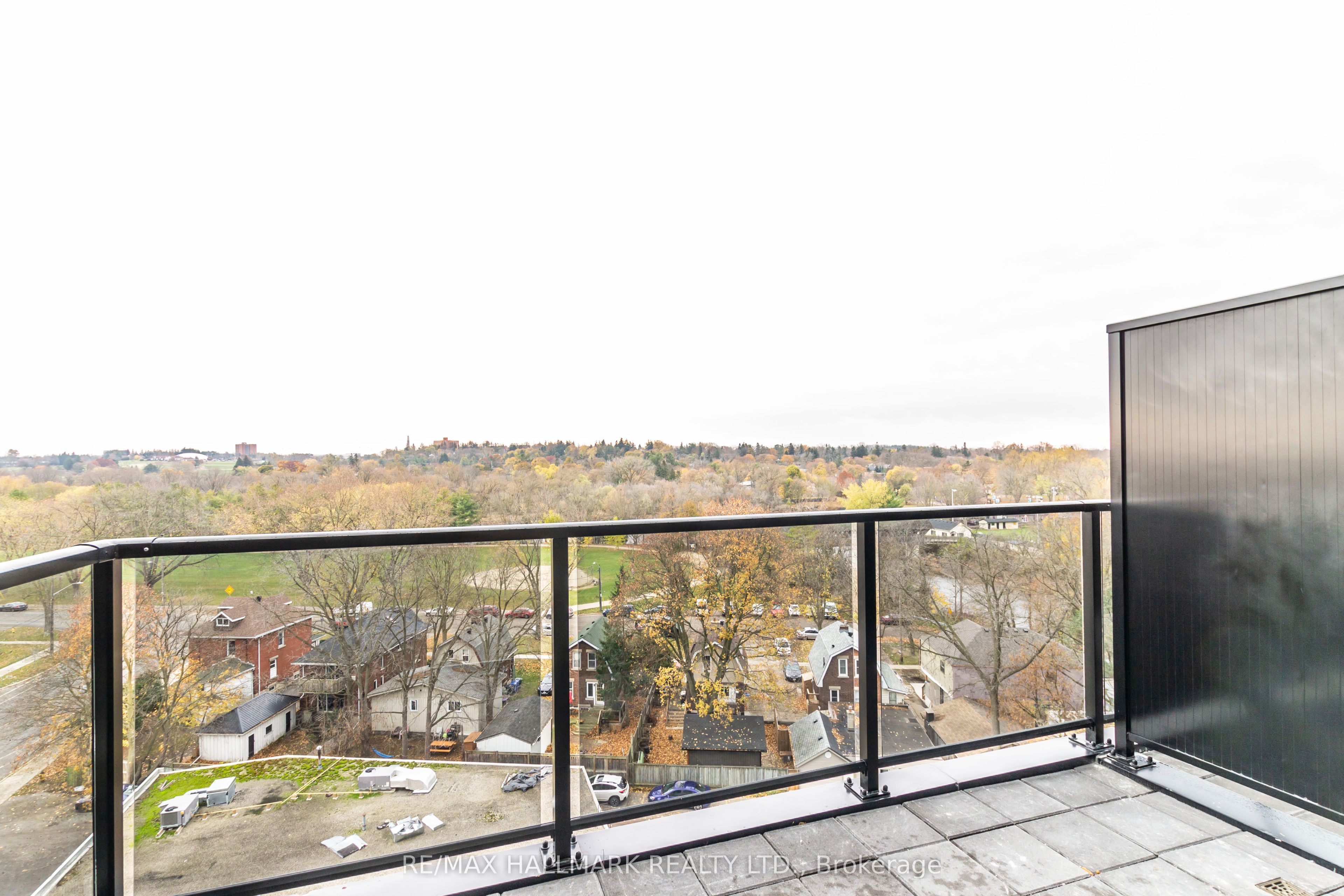 71 Wyndham Street S 701 Property Photo 22