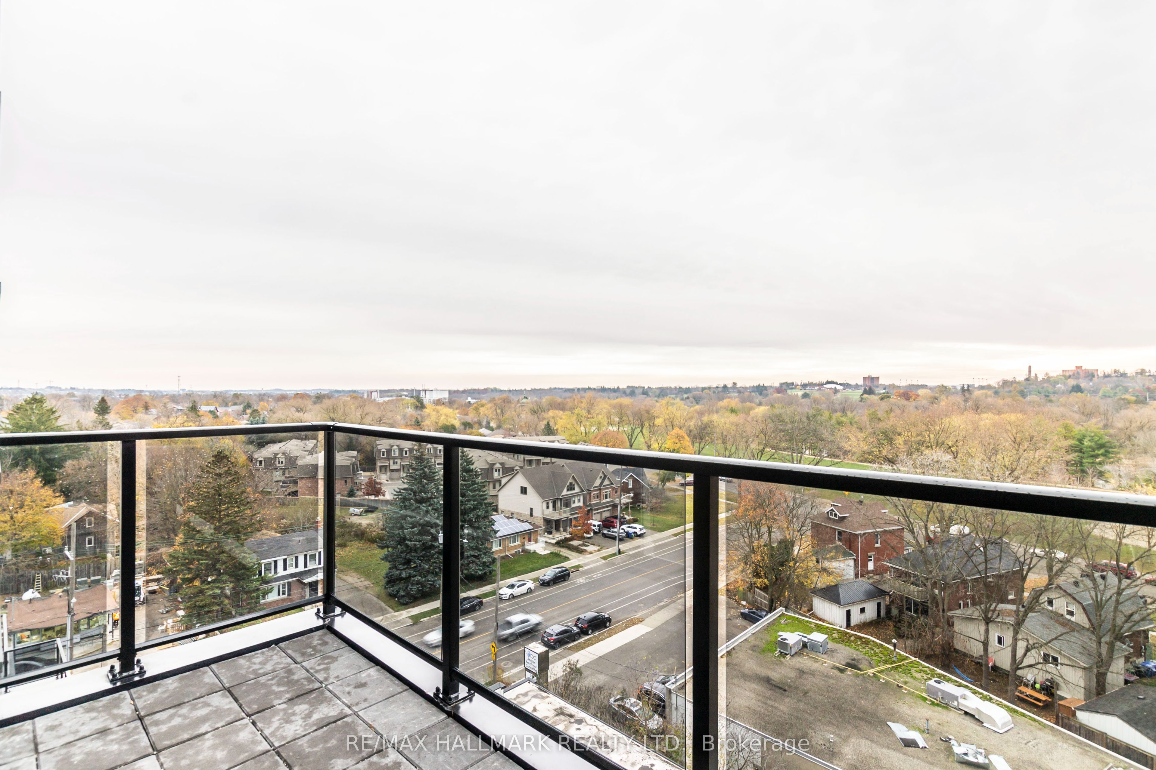 71 Wyndham Street S 701 Property Photo 23