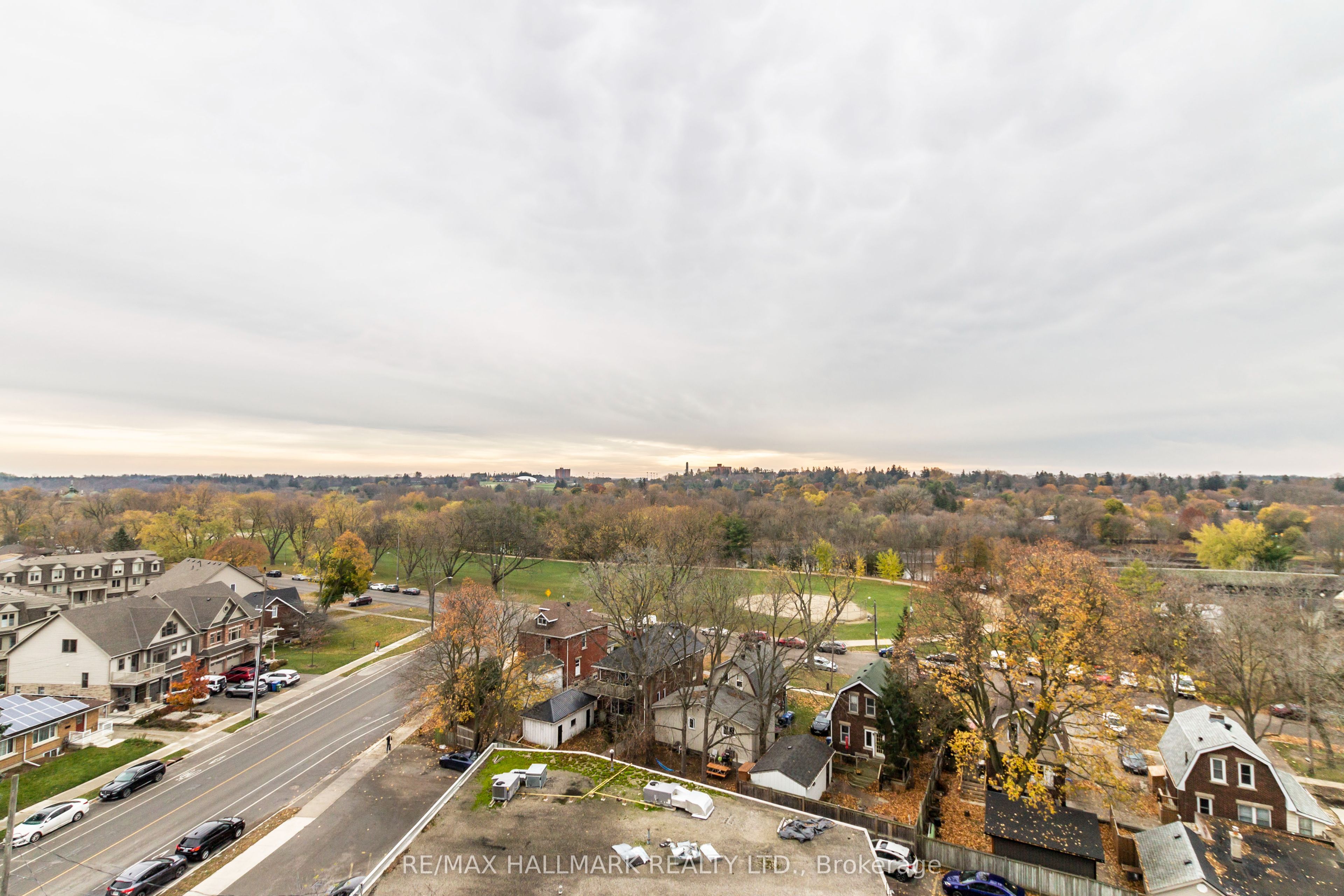 71 Wyndham Street S 701 Property Photo 24
