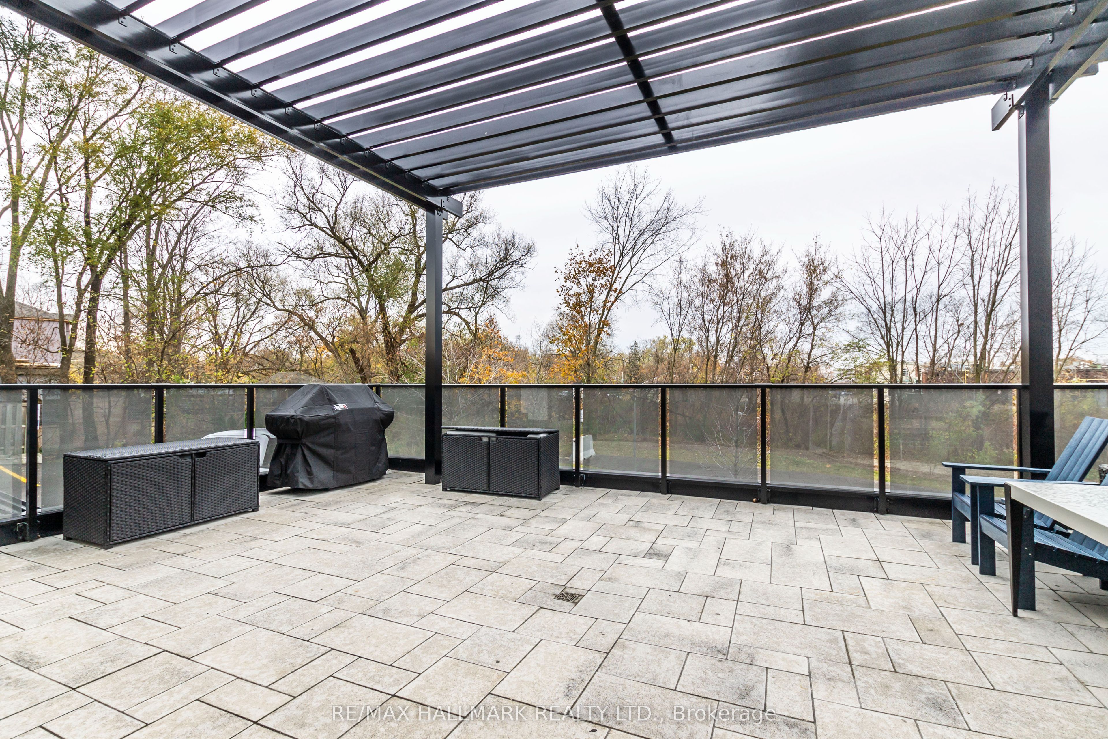 71 Wyndham Street S 701 Property Photo 40