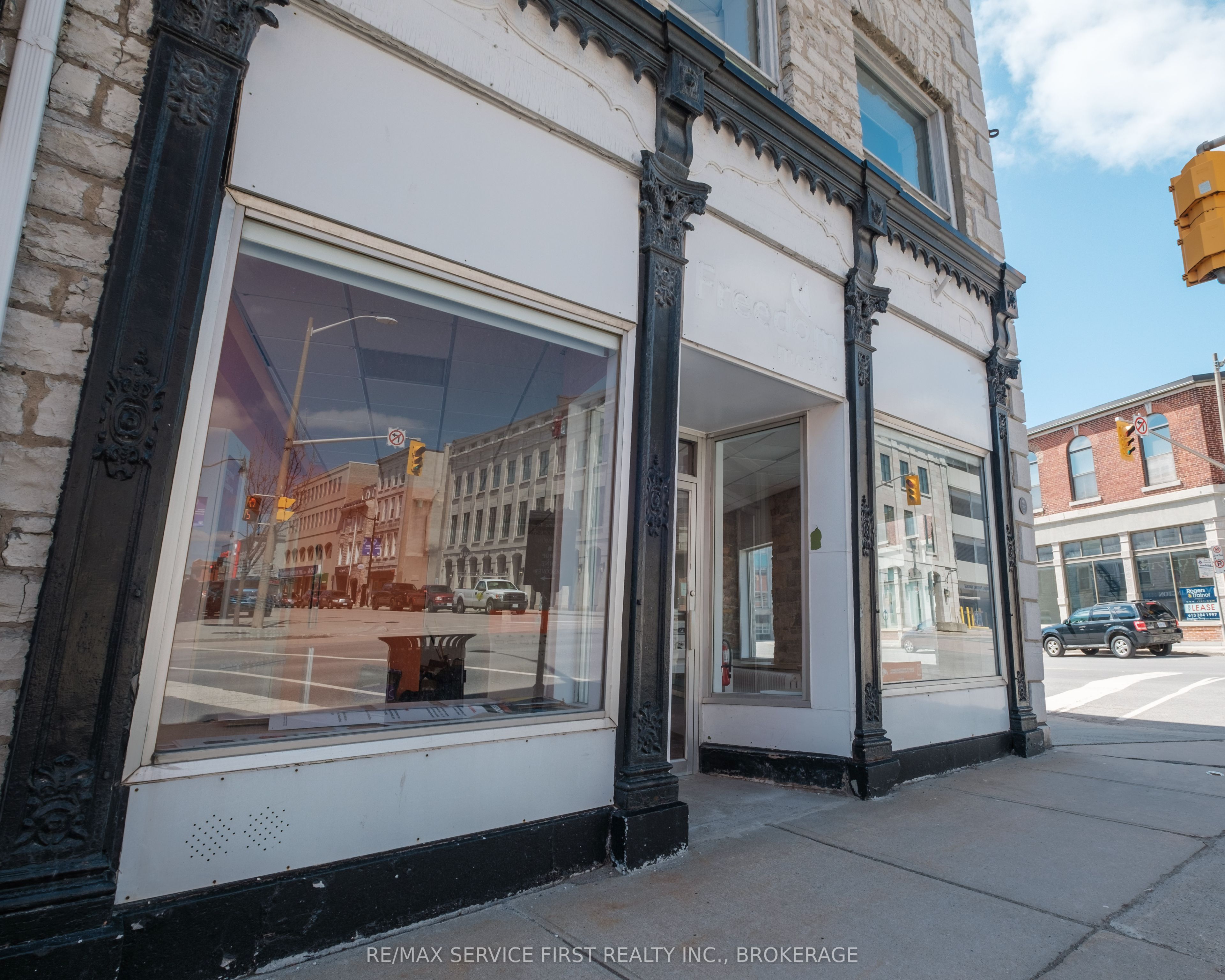 82-94 155-159 Brock St & Wellington St. Street Property Photo 8