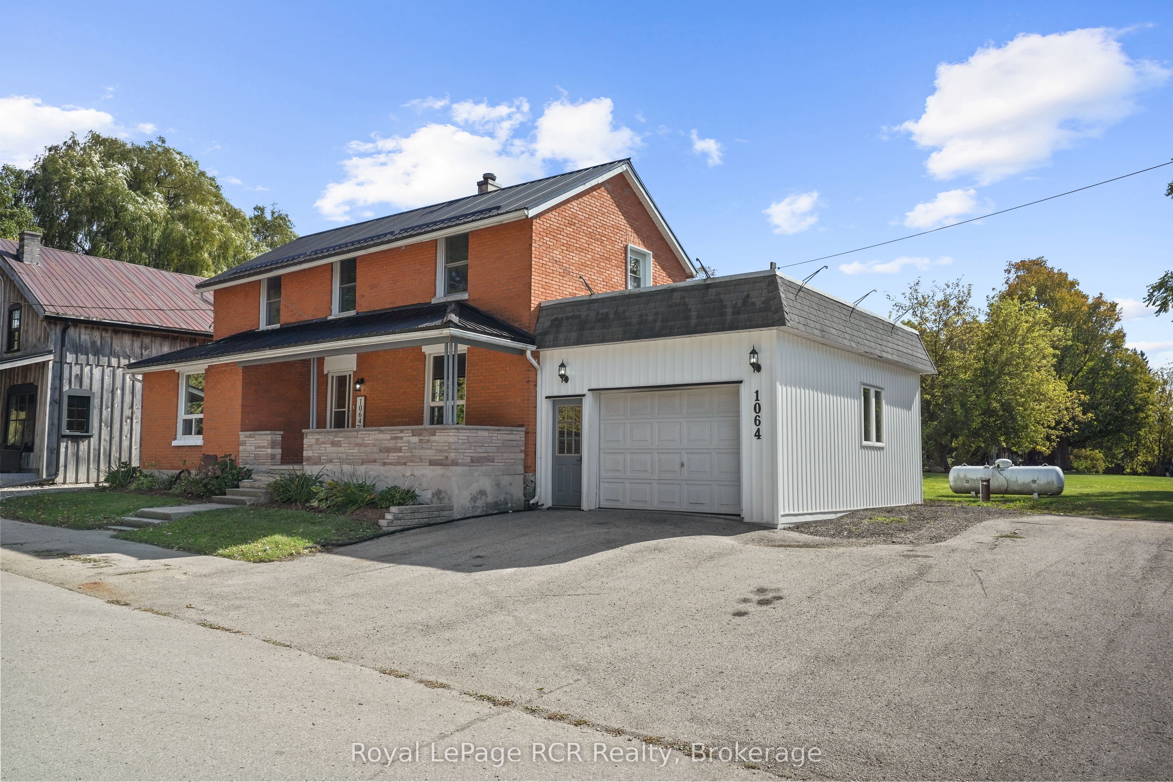 1064 Mill Street Property Photo 2