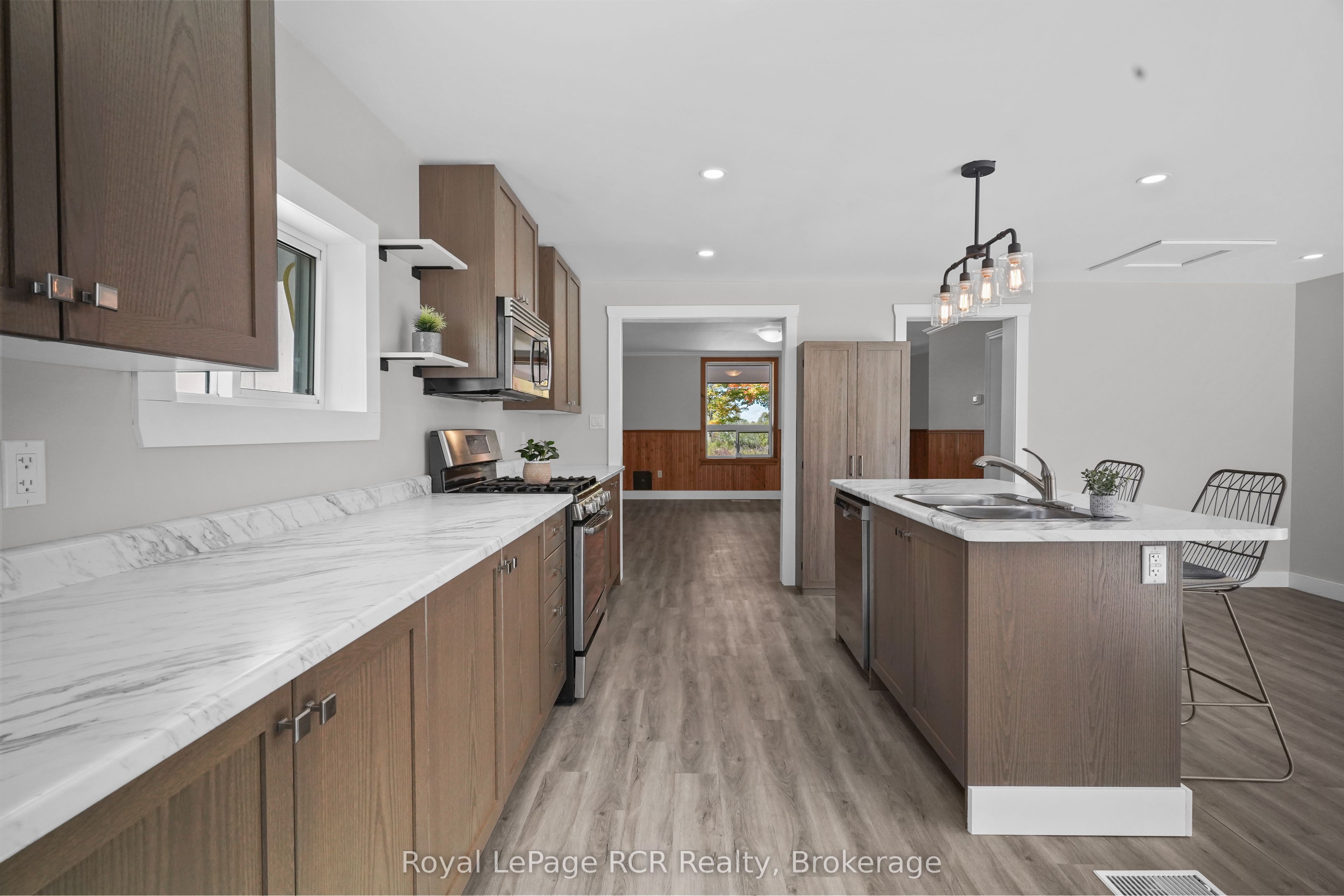 1064 Mill Street Property Photo 7