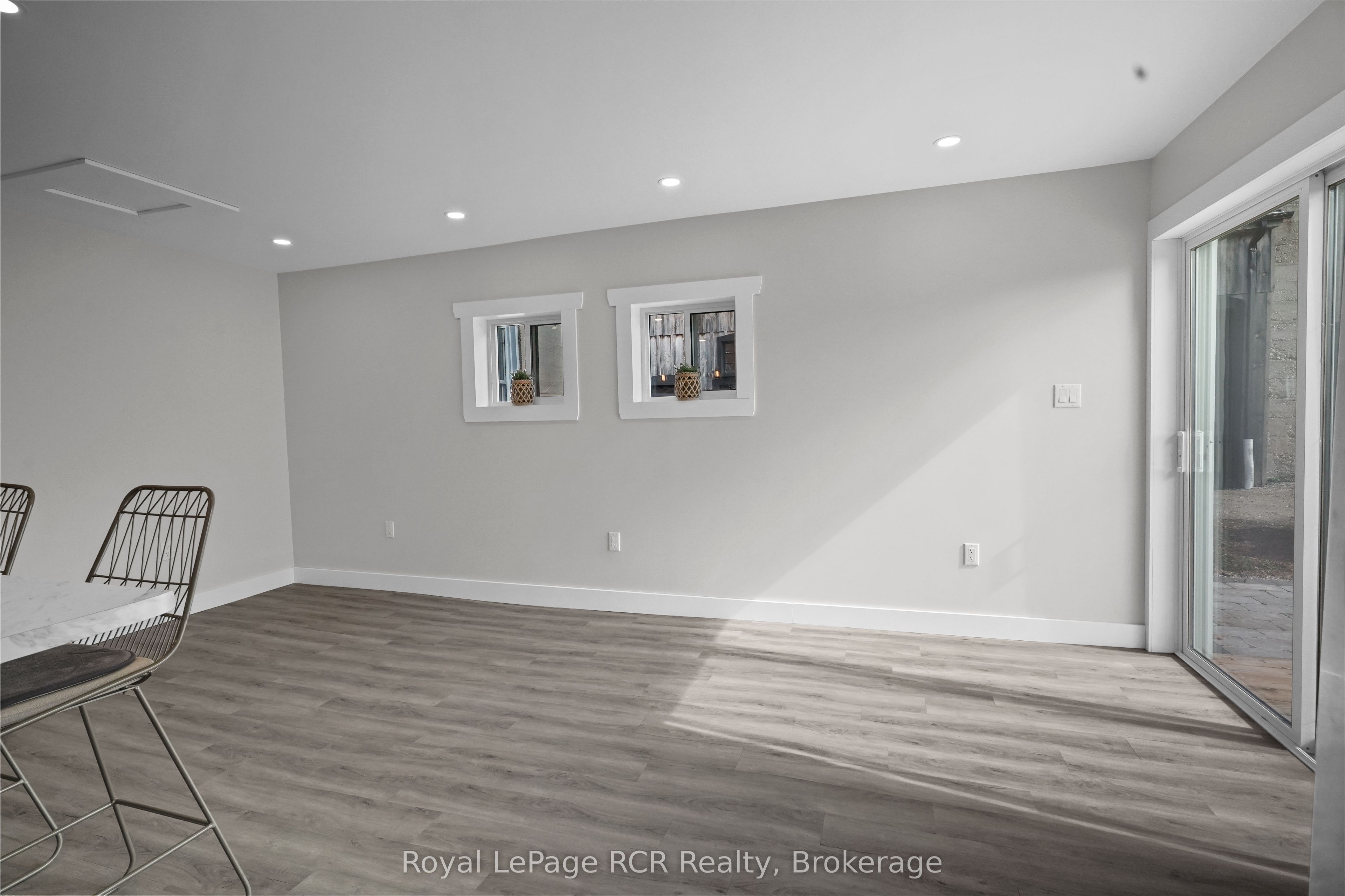 1064 Mill Street Property Photo 10