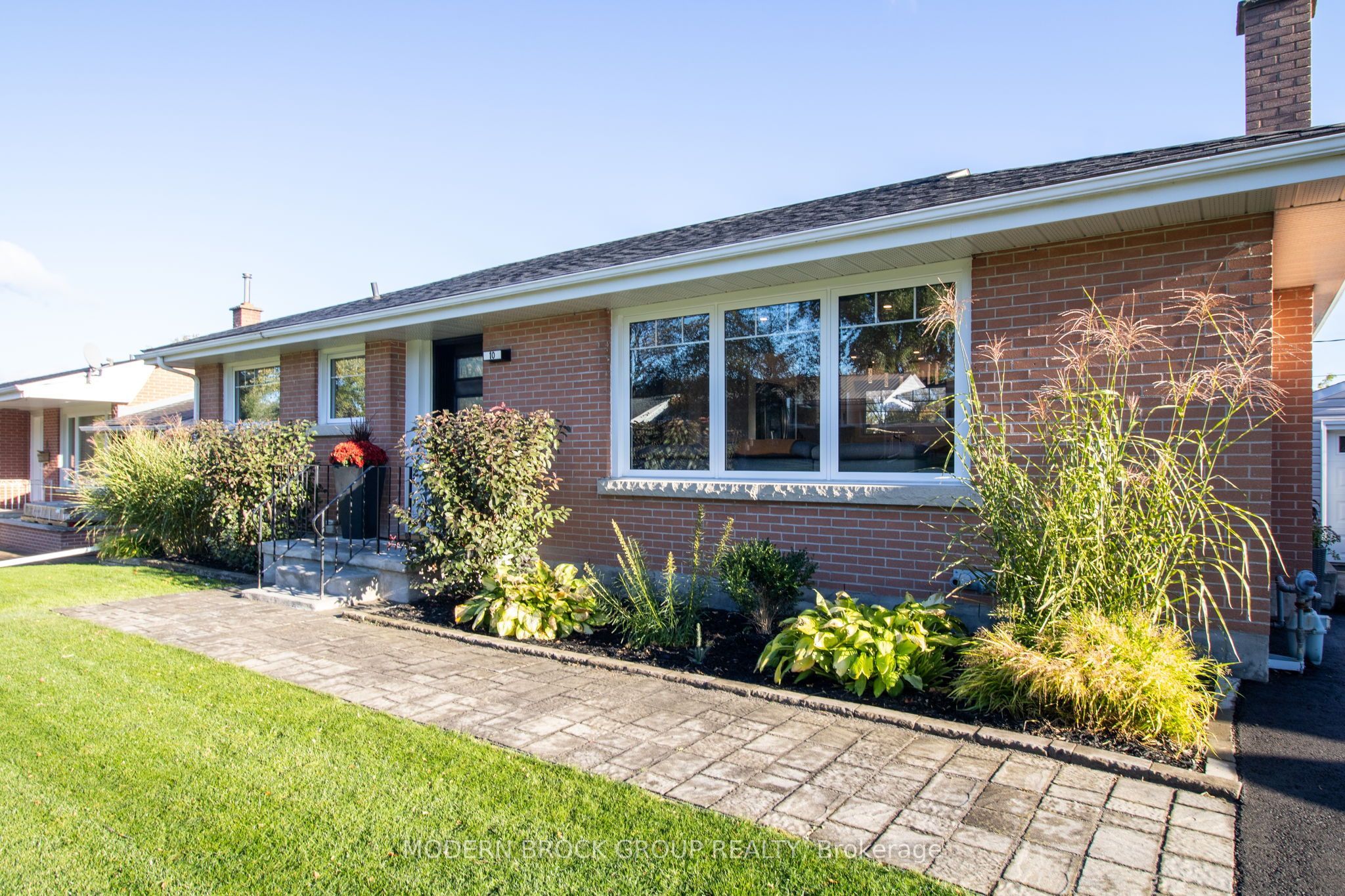 10 Manor Drive Property Photo 6